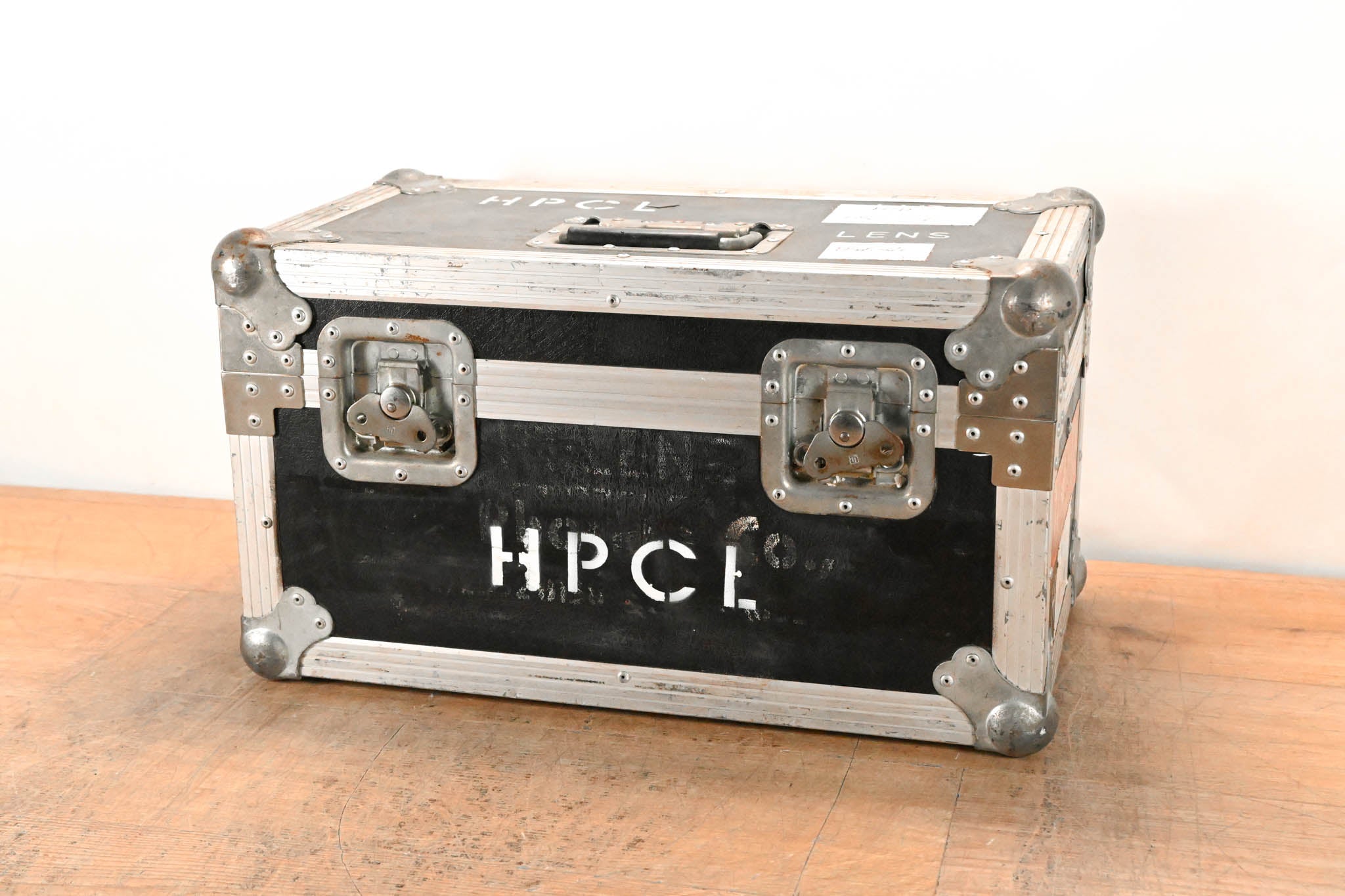 Unbranded Anvil Case - Interior Dimensions 19.25" x 11.25" x 10.5"