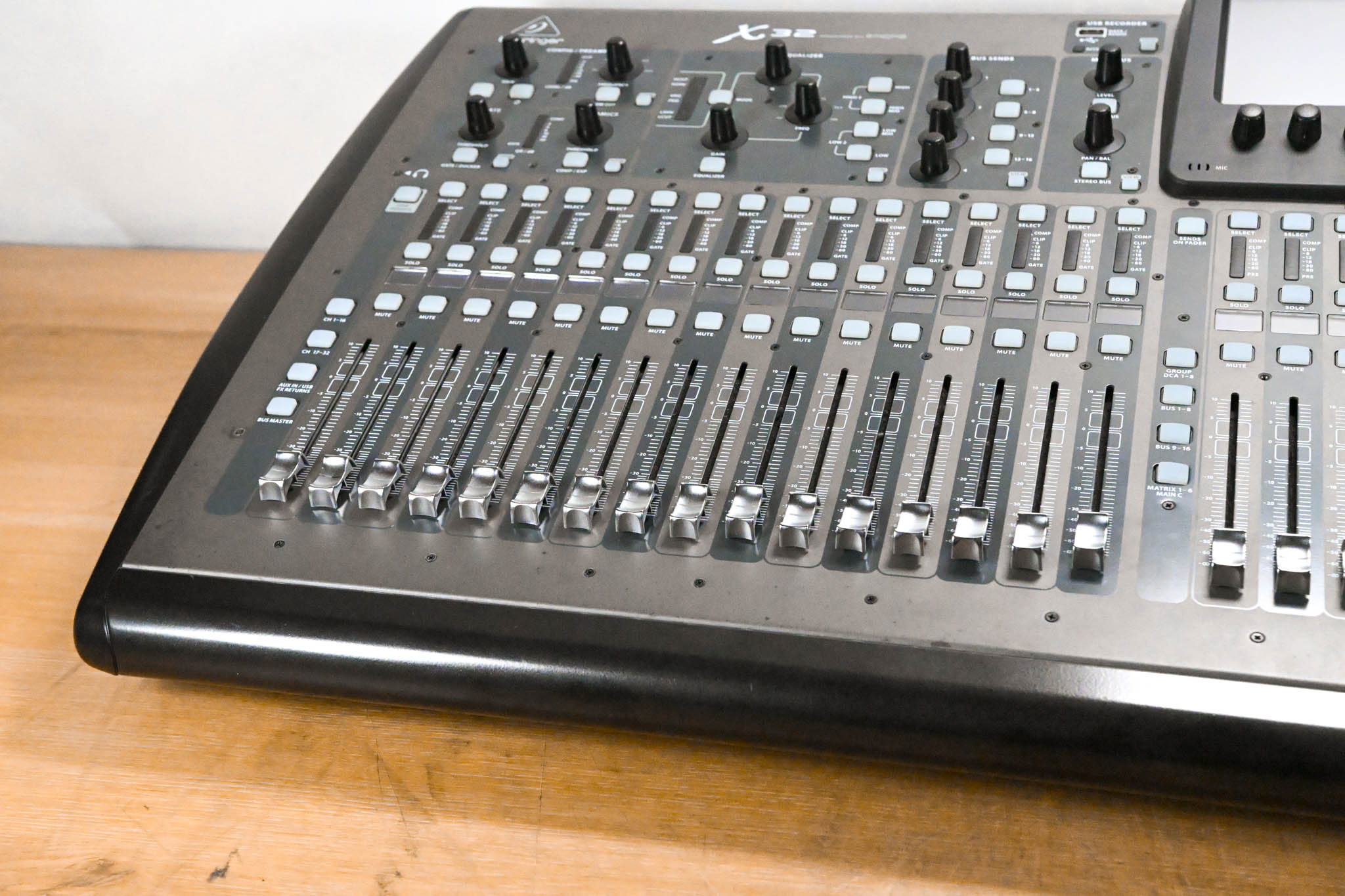 Behringer X32 40-Channel Digital Mixing Console