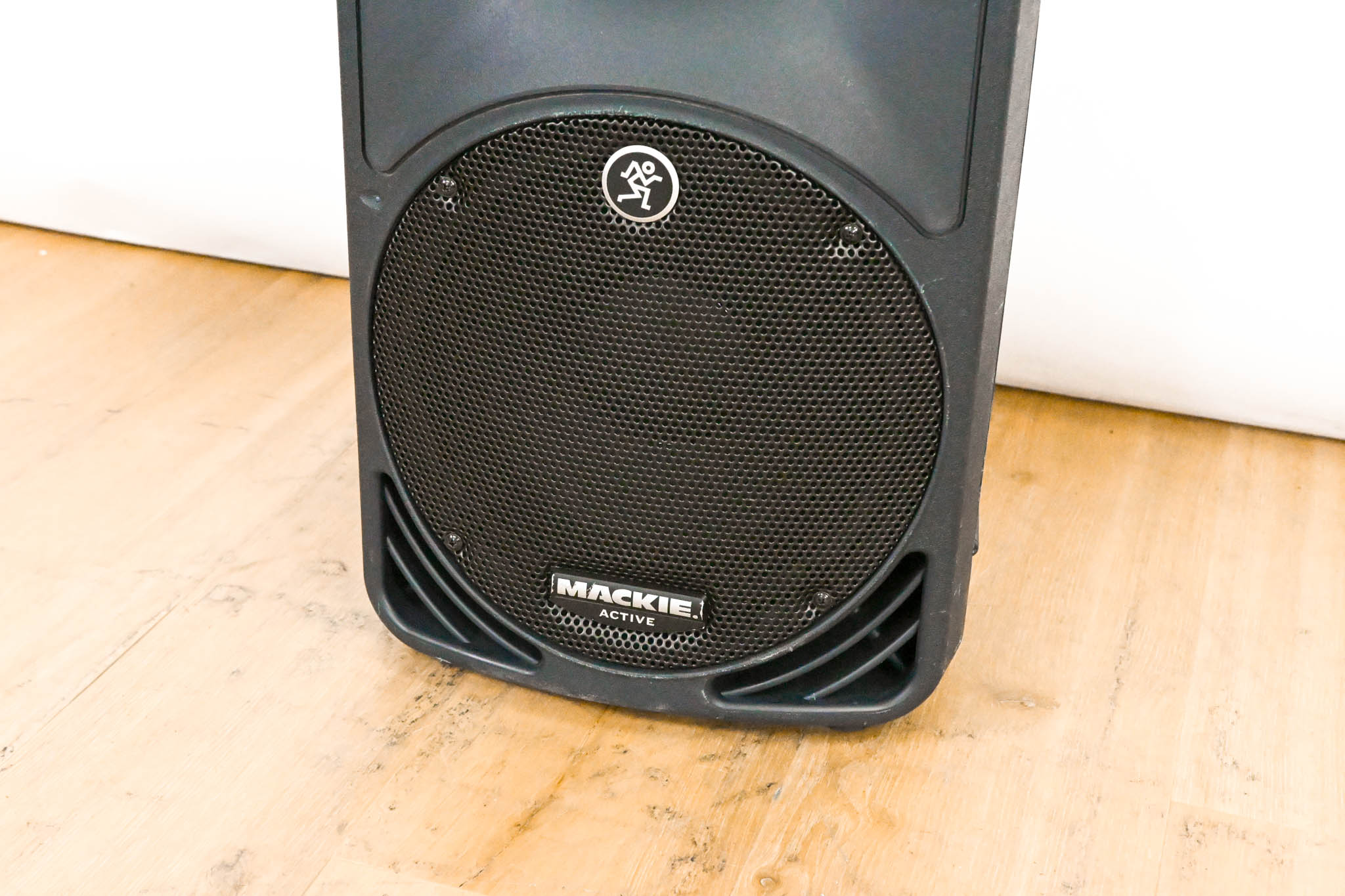 Mackie SRM350v2 Two-Way Bi-Amplified Active Loudspeaker
