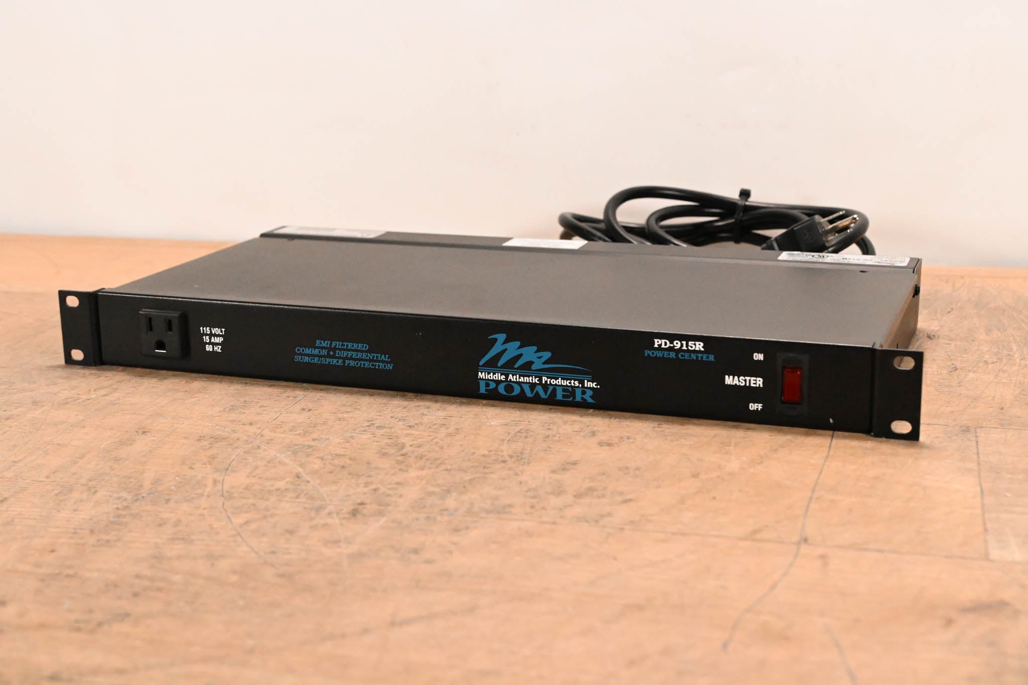 Middle Atlantic PD-915R 9-Outlet Rackmount Power Distribution Unit
