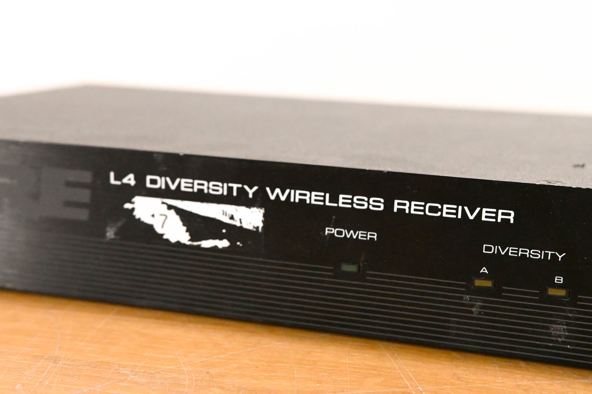 Shure L4 Diversity Wireless Receiver - 171.845 MHz (NO POWER SUPPLY)