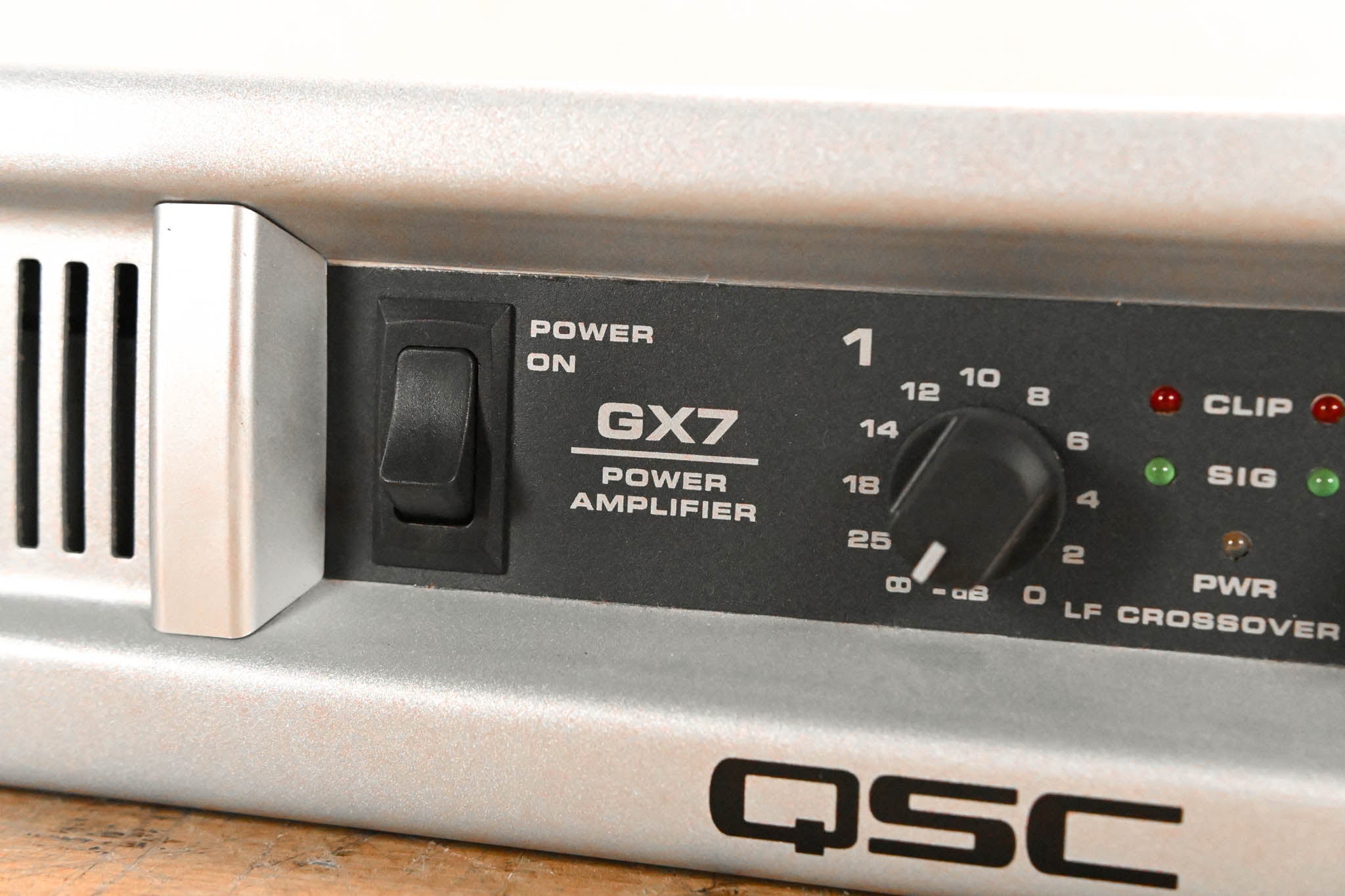 QSC GX7 2-Channel 1000W Power Amplifier