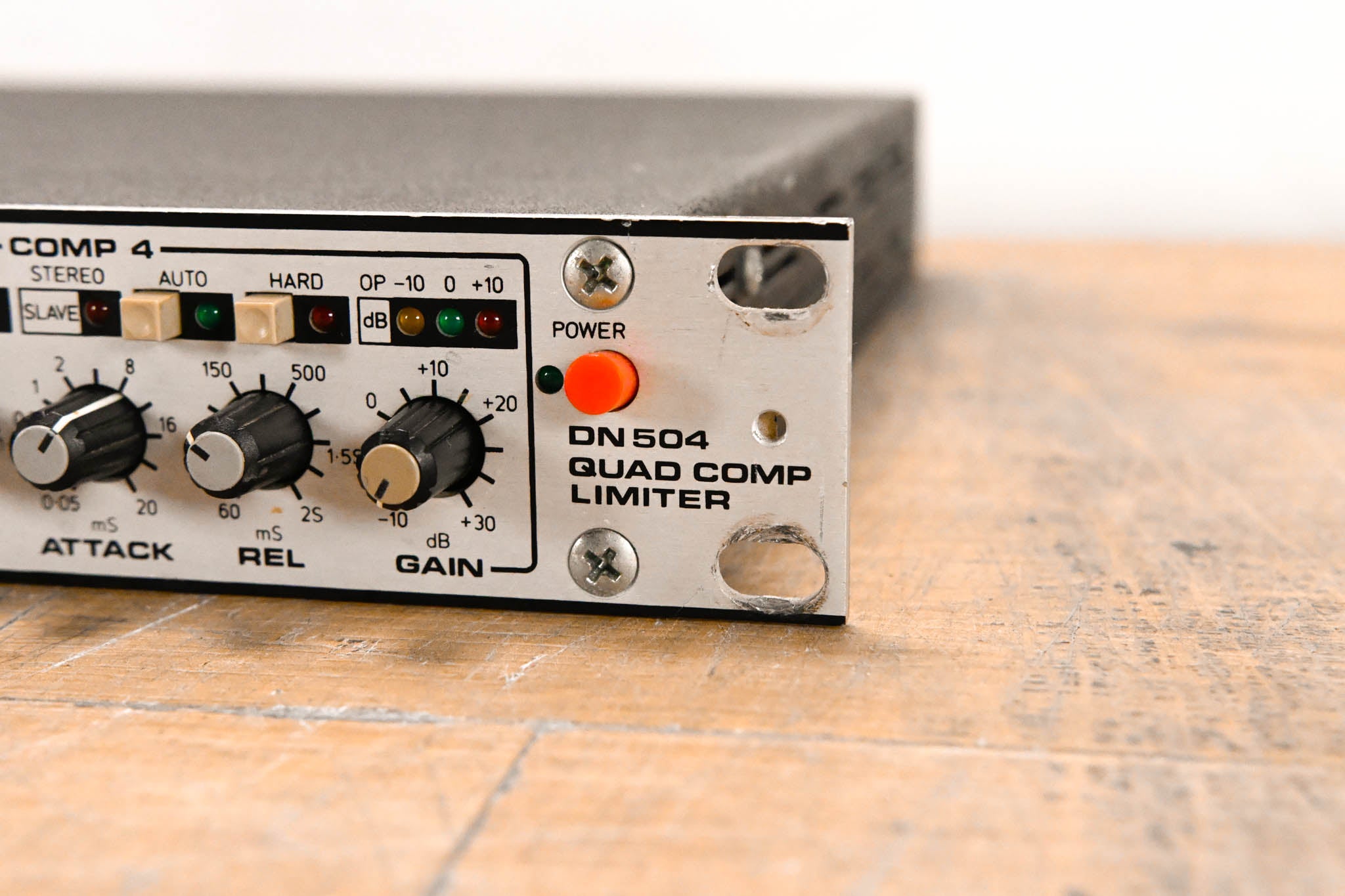 Klark Teknik DN504 Quad Compressor Limiter