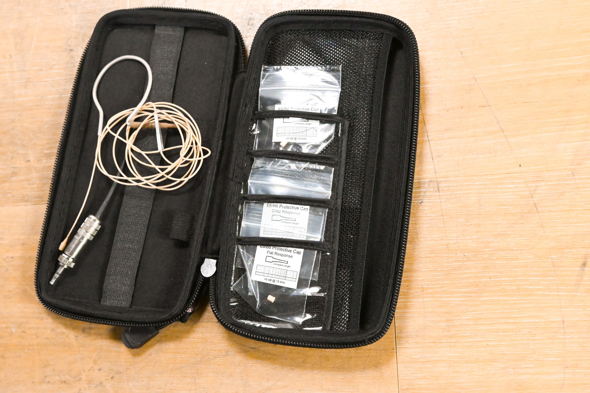 Countryman E6 Omnidirectional Earset Microphone w/ E6CABLEL1SR Cable