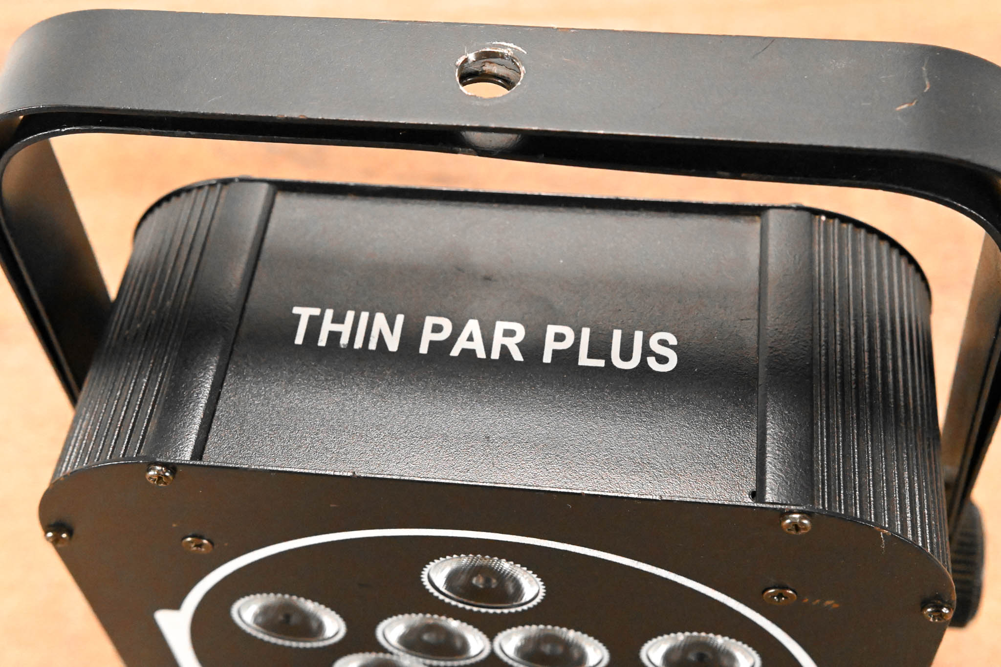 OmniSistem Thin Par Plus RGBW 6 x 10W RGBA Par Can Light