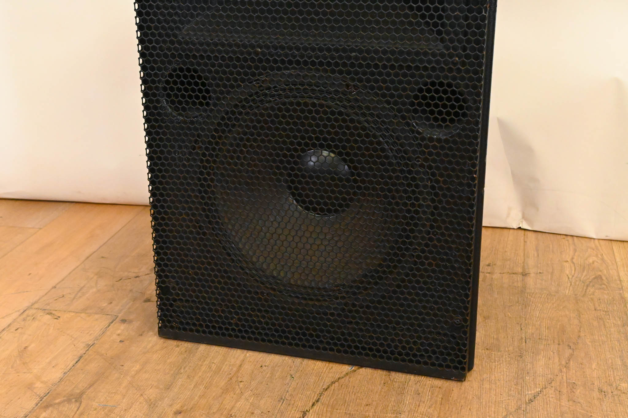 Meyer Sound CQ-2 Narrow Coverage Main Loudspeaker