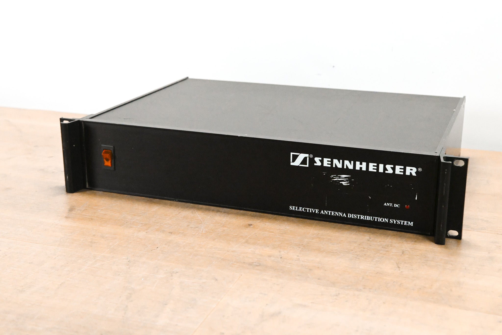 Sennheiser SAS108 Selective Antenna Distribution System 506-530 MHz