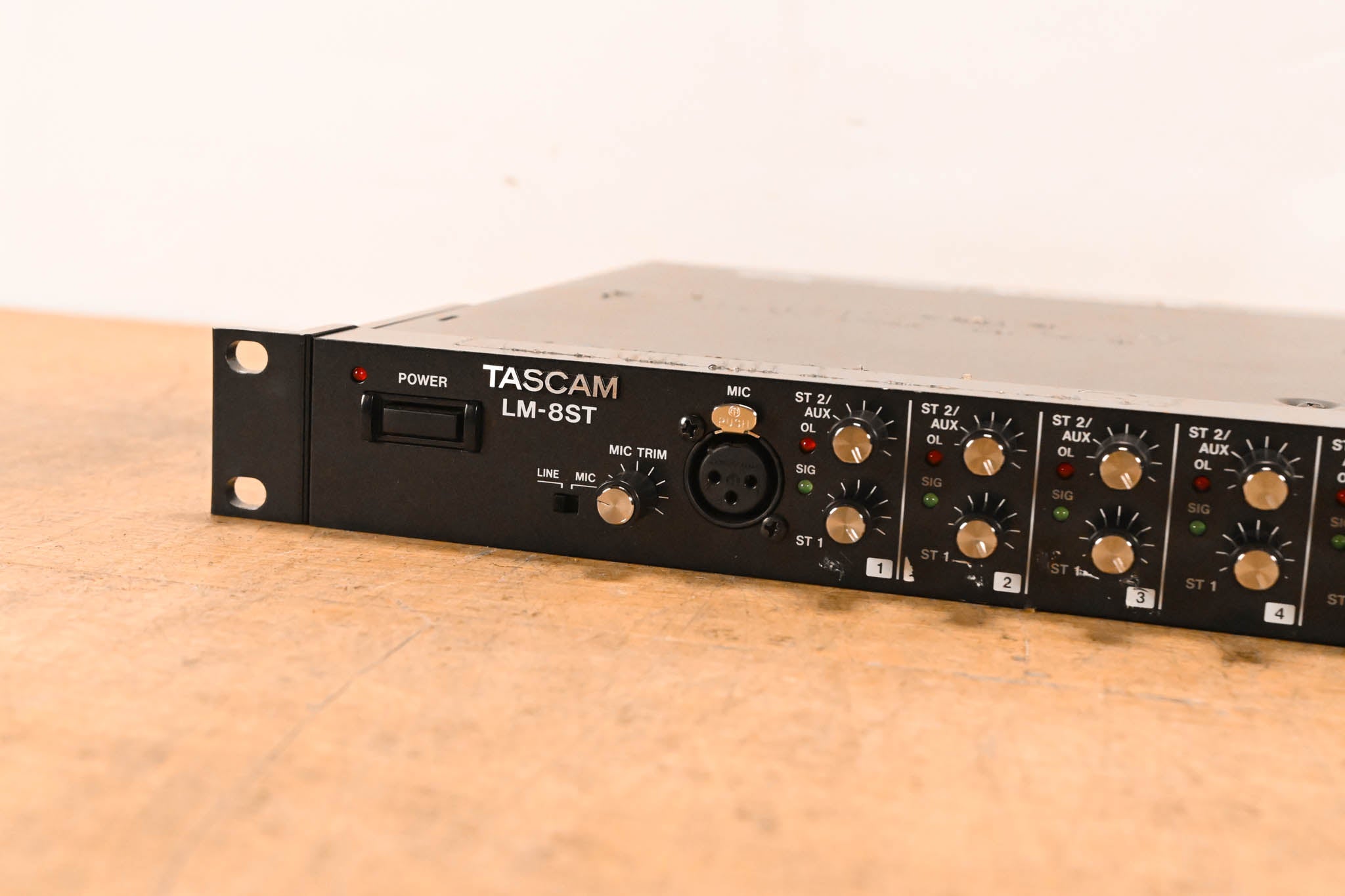 TASCAM LM-8ST Rackmount Line Mixer