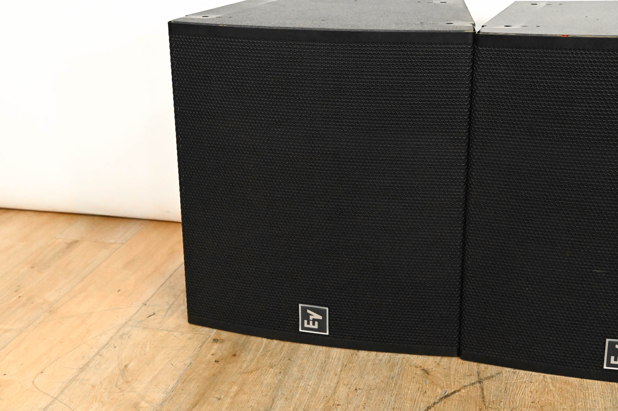 Electro-Voice (EV) EVA-2082S/920 Full-Range Line-Array Speaker (PAIR)