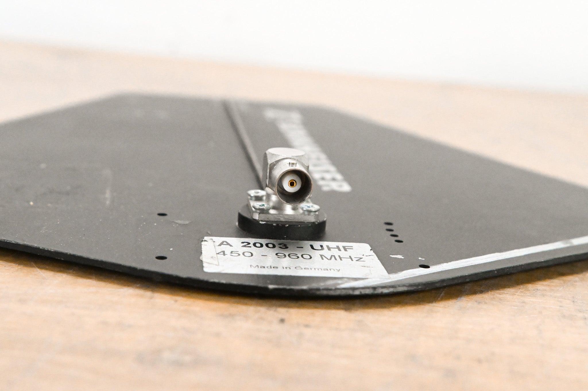Sennheiser A-2003-UHF Passive Directional Antenna - 450-960 MHz