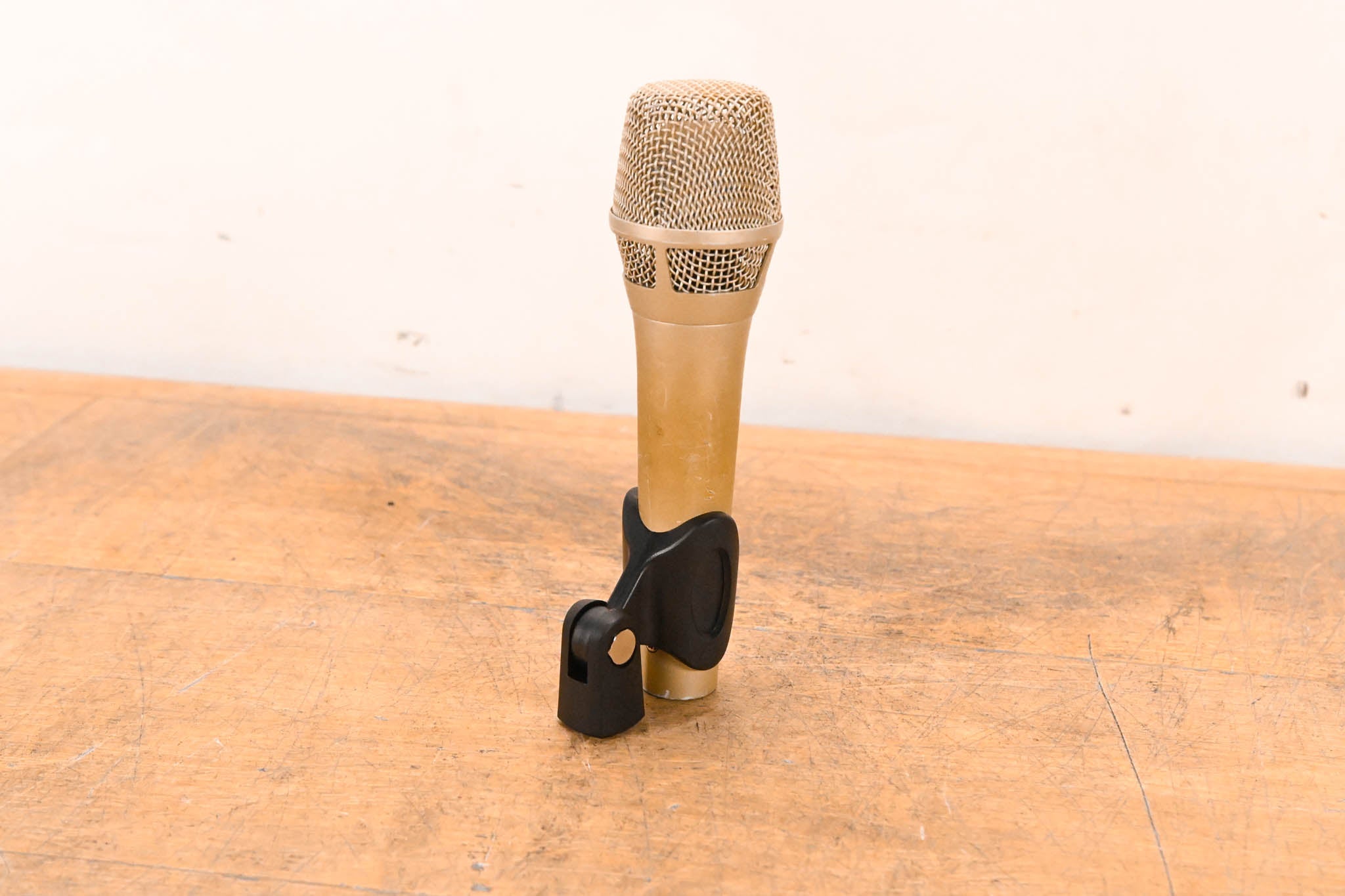 Neumann KMS 105 Supercardioid Condenser Vocal Microphone