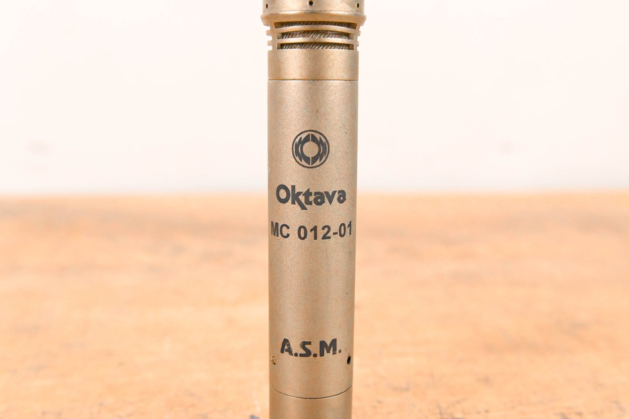 Oktava MK-012-01 ASM Cardioid Microphone