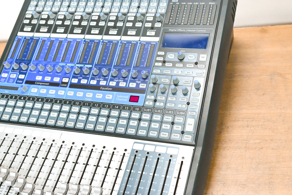 PreSonus StudioLive 16.4.2 16-Channel Digital Audio Mixer CG011LU