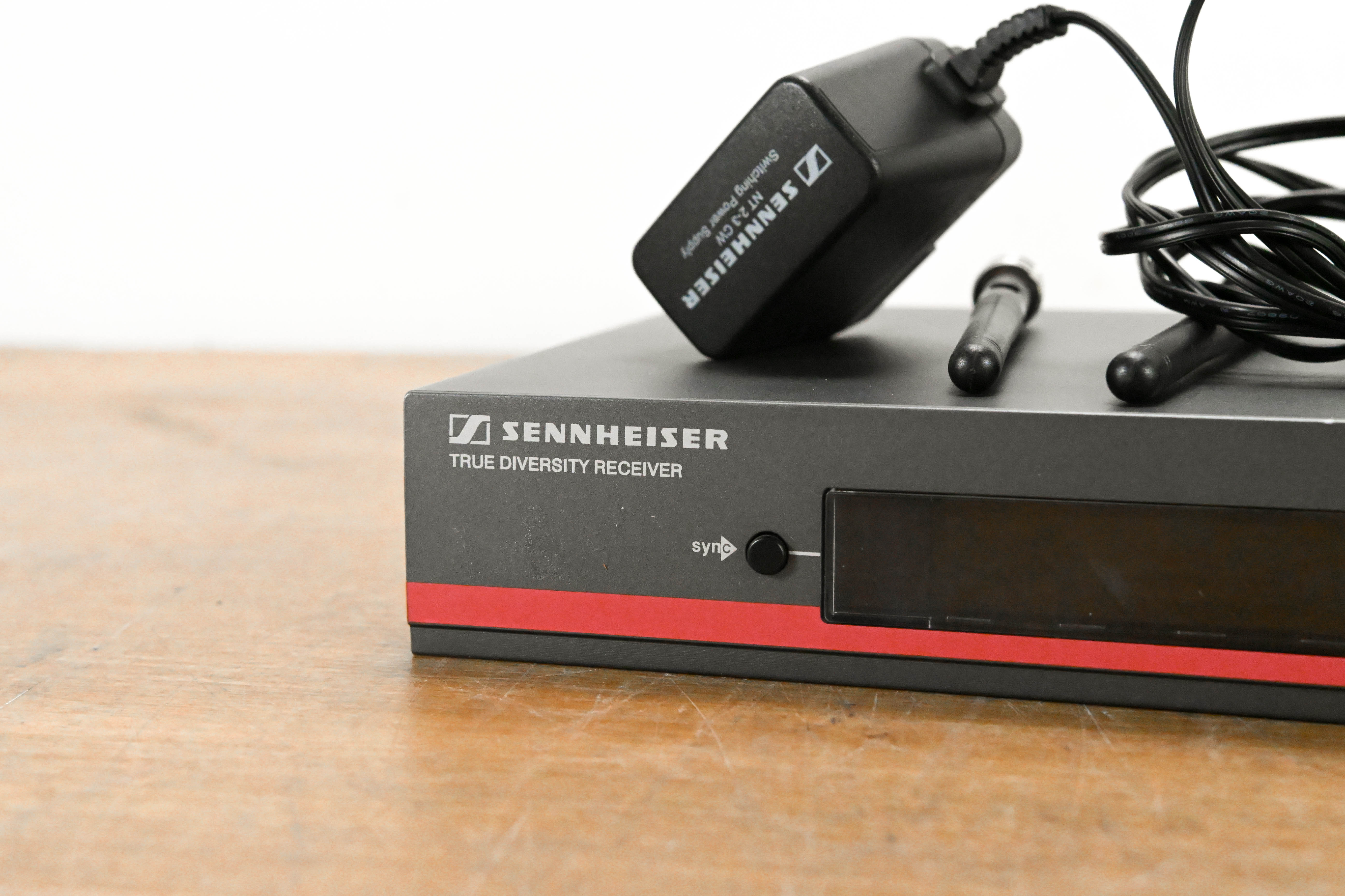 Sennheiser ew 100 G3 Handheld Wireless System - A Range: 516-558 MHz