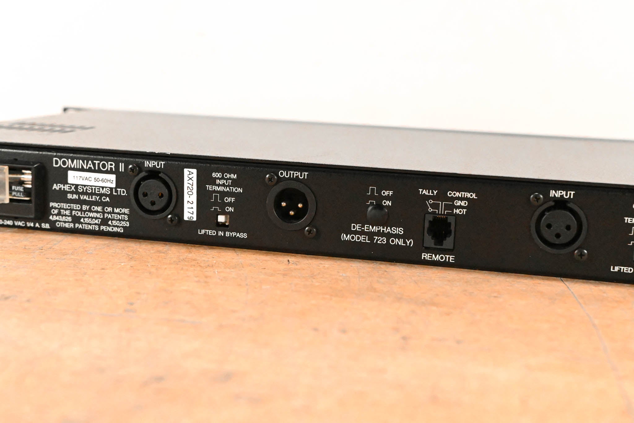Aphex 720 DOMINATOR II Precision Multiband Peak Limiter