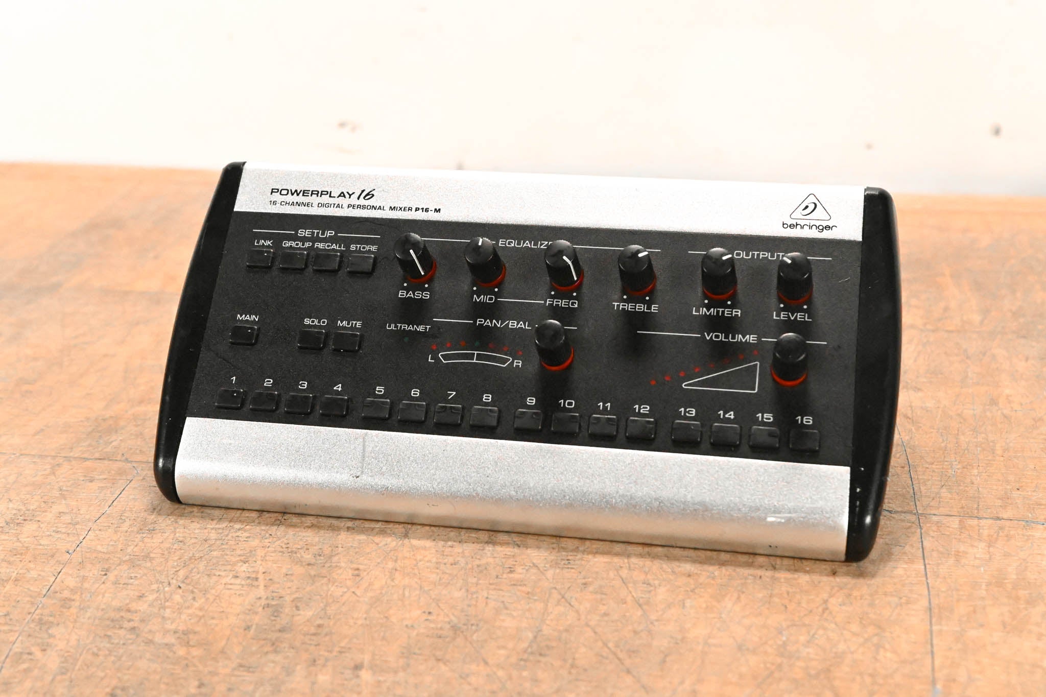 Behringer Powerplay P16-M 16-Channel Digital Personal Mixer