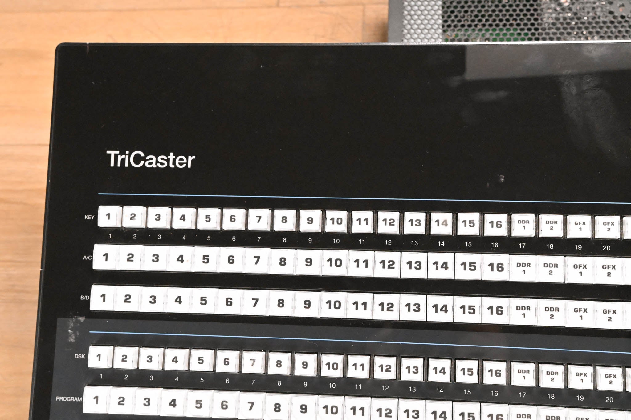 NewTek (Vizrt) TriCaster TC1 Live Production System w/ TC1 Control Panel