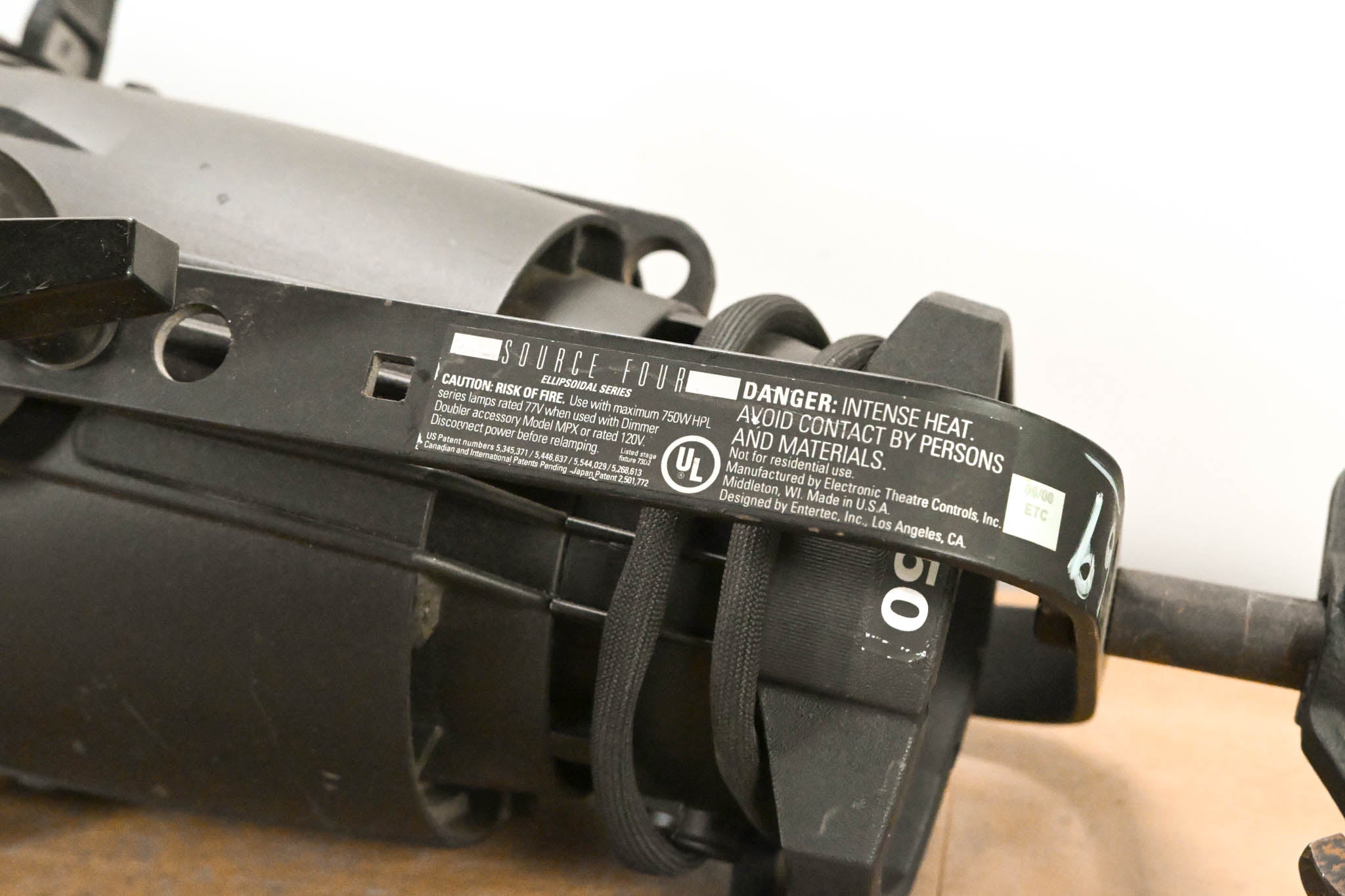 ETC Source Four Zoom 15-30 Degree 750 Ellipsoidal Light