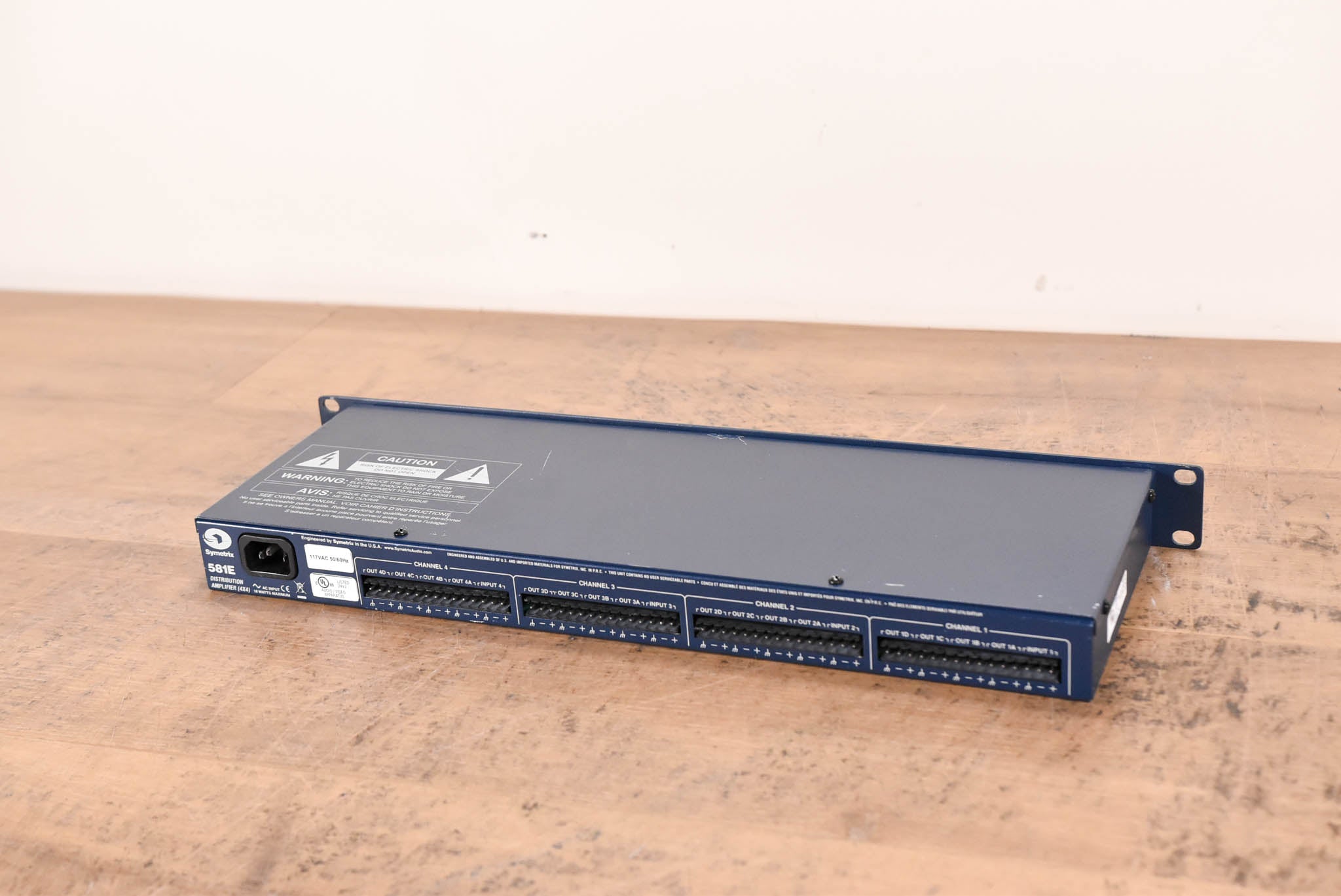 Symetrix 581E Distribution Amplifier (4x4)