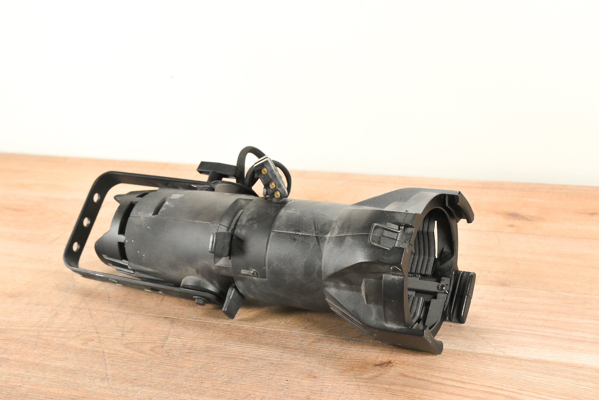 ETC Source Four Jr 26 Degree 575 Ellipsoidal Light