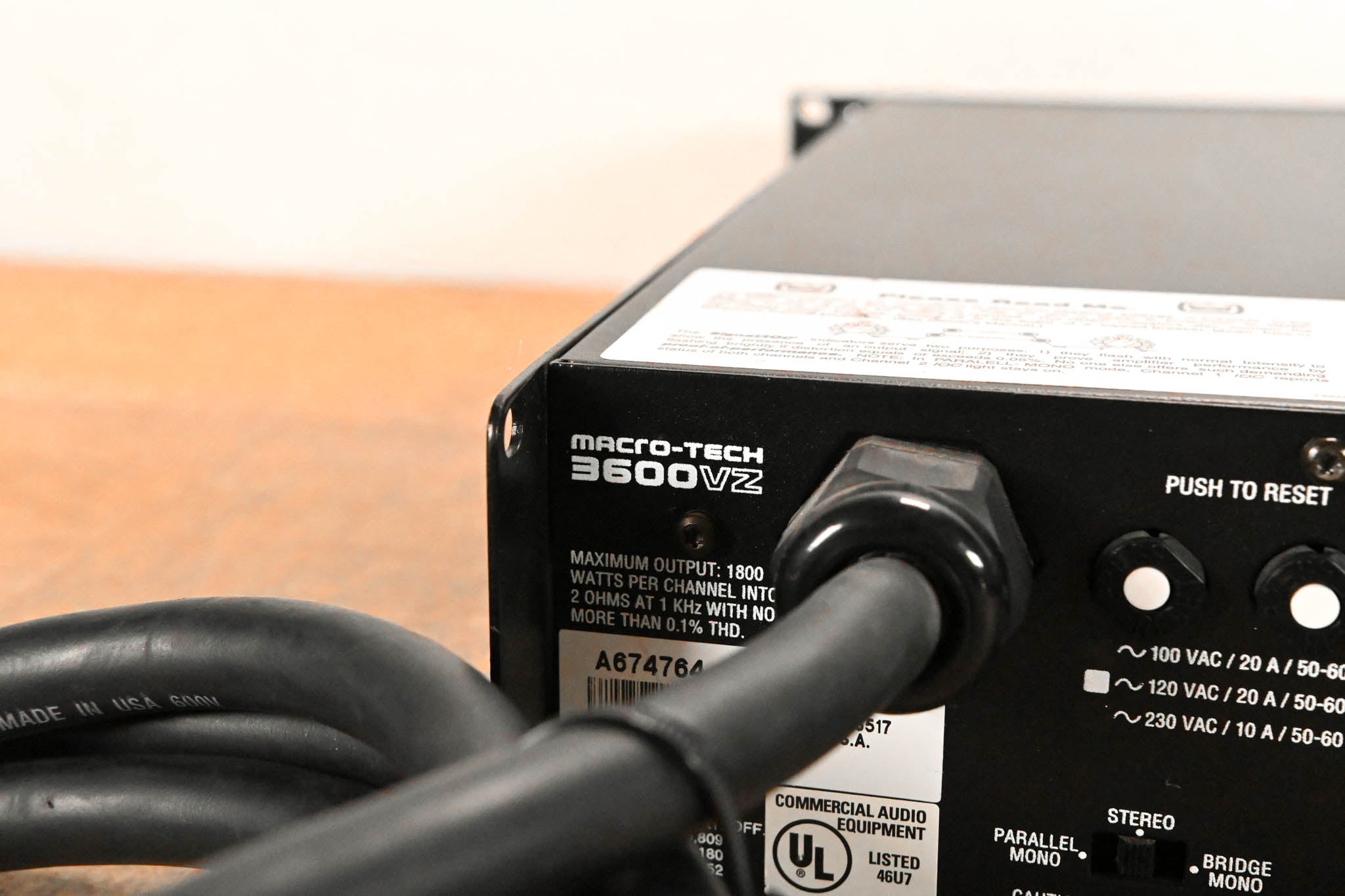 Crown Macro-Tech 3600VZ 2-Channel Power Amplifier