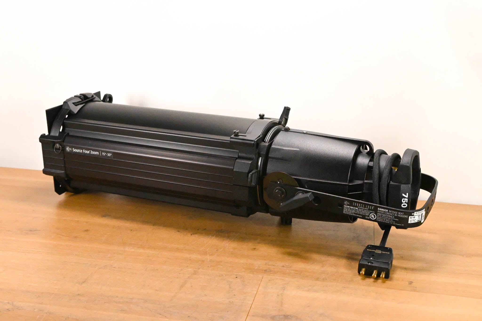 ETC Source Four Zoom 15-30 Degree 750 Ellipsoidal Light