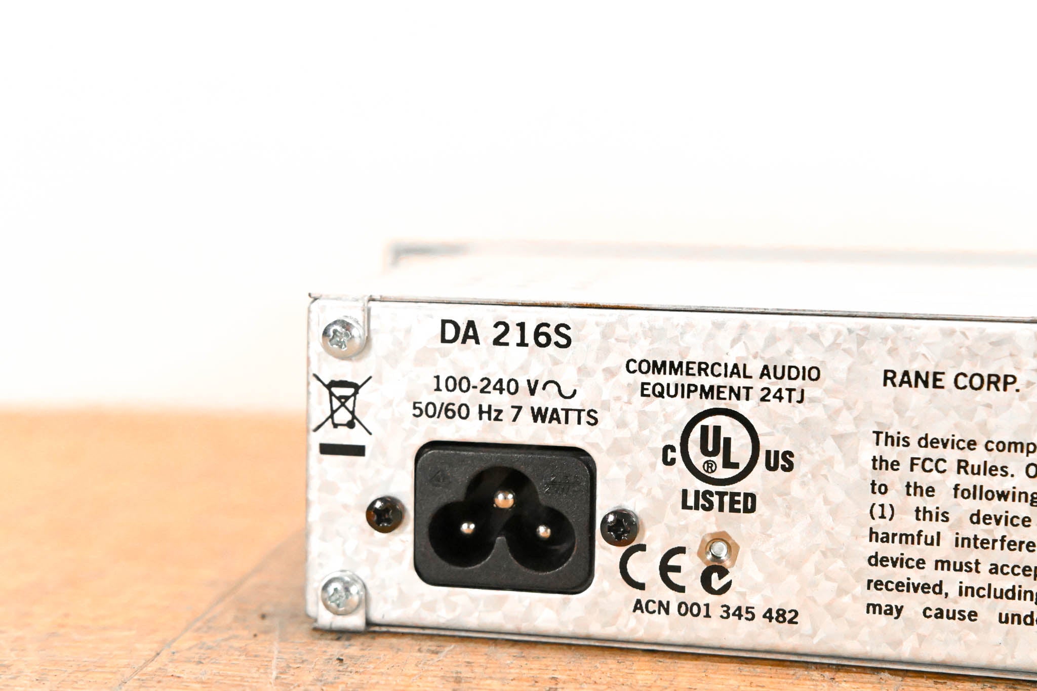 Rane DA216S 2-Input, 16-Output Distribution Line Amplifier