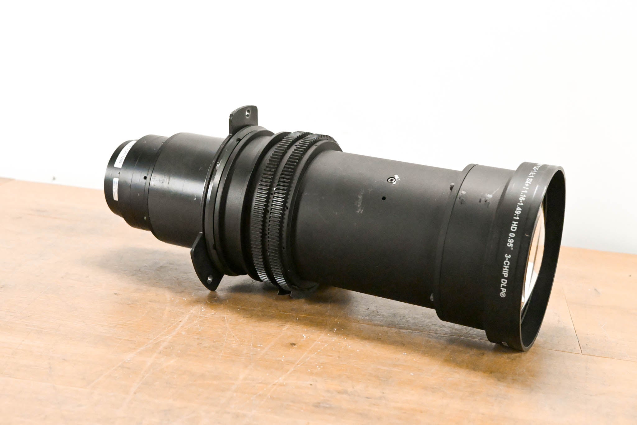 Christie ILS LENS 1.25-1.6:1 SX+/1.16-1.49:1 HD 0.95 3-Chip DLP Lens