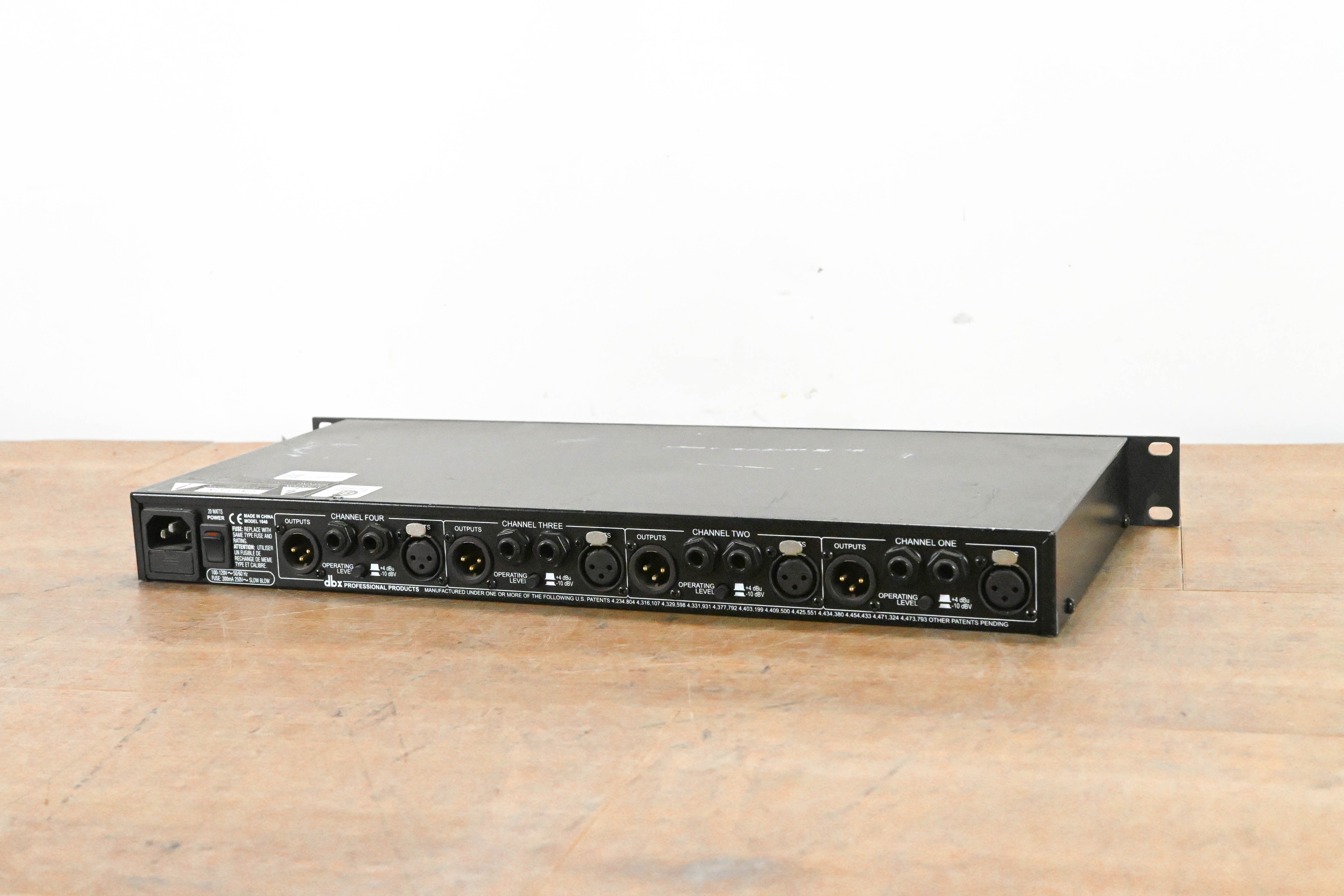 dbx 1046 Quad Compressor/Limiter