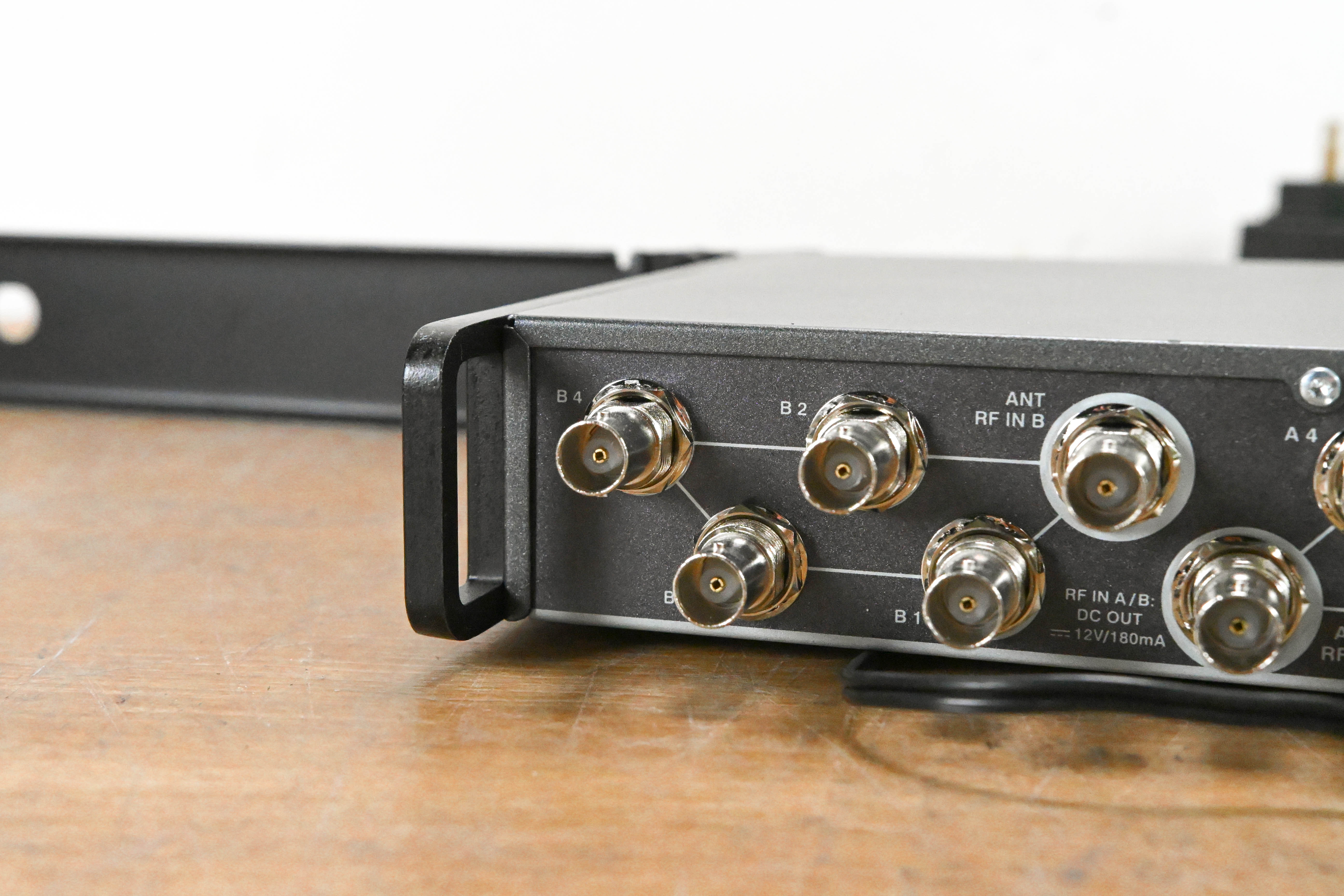 Sennheiser ASA 1 Active Antenna Splitter - 500-870 MHz