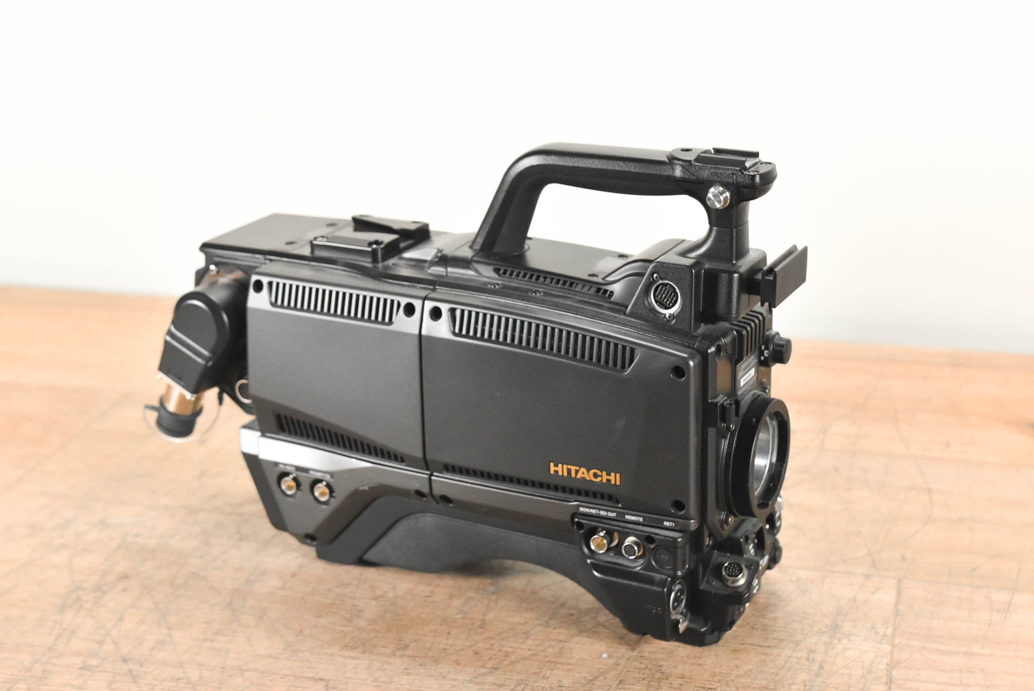Hitachi Z-HD5000 HDTV Camera w/ CA-HF1000 Camera Adaptor