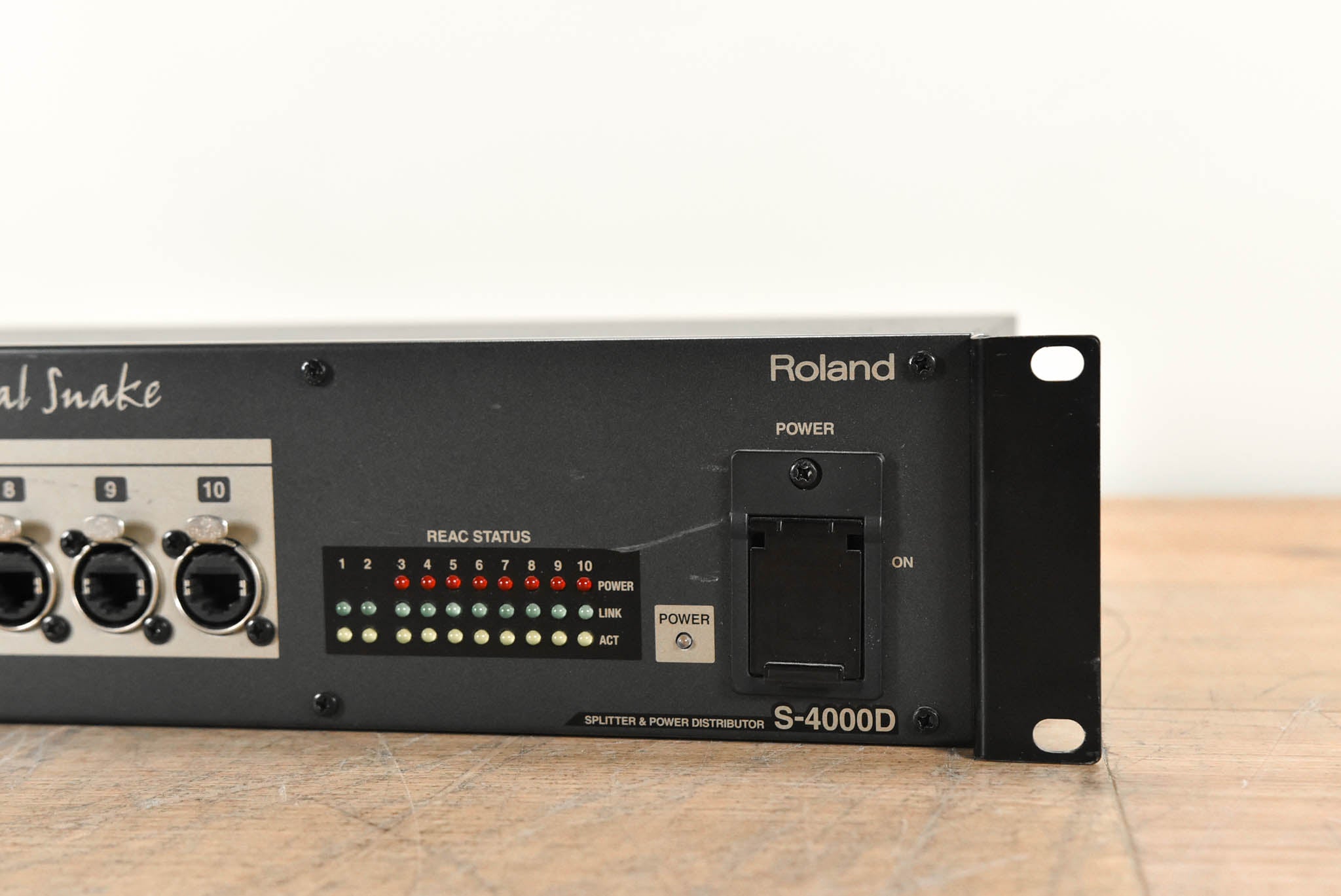 Roland S-4000D Splitter and Power Distributor for M-48 Personal Mixers