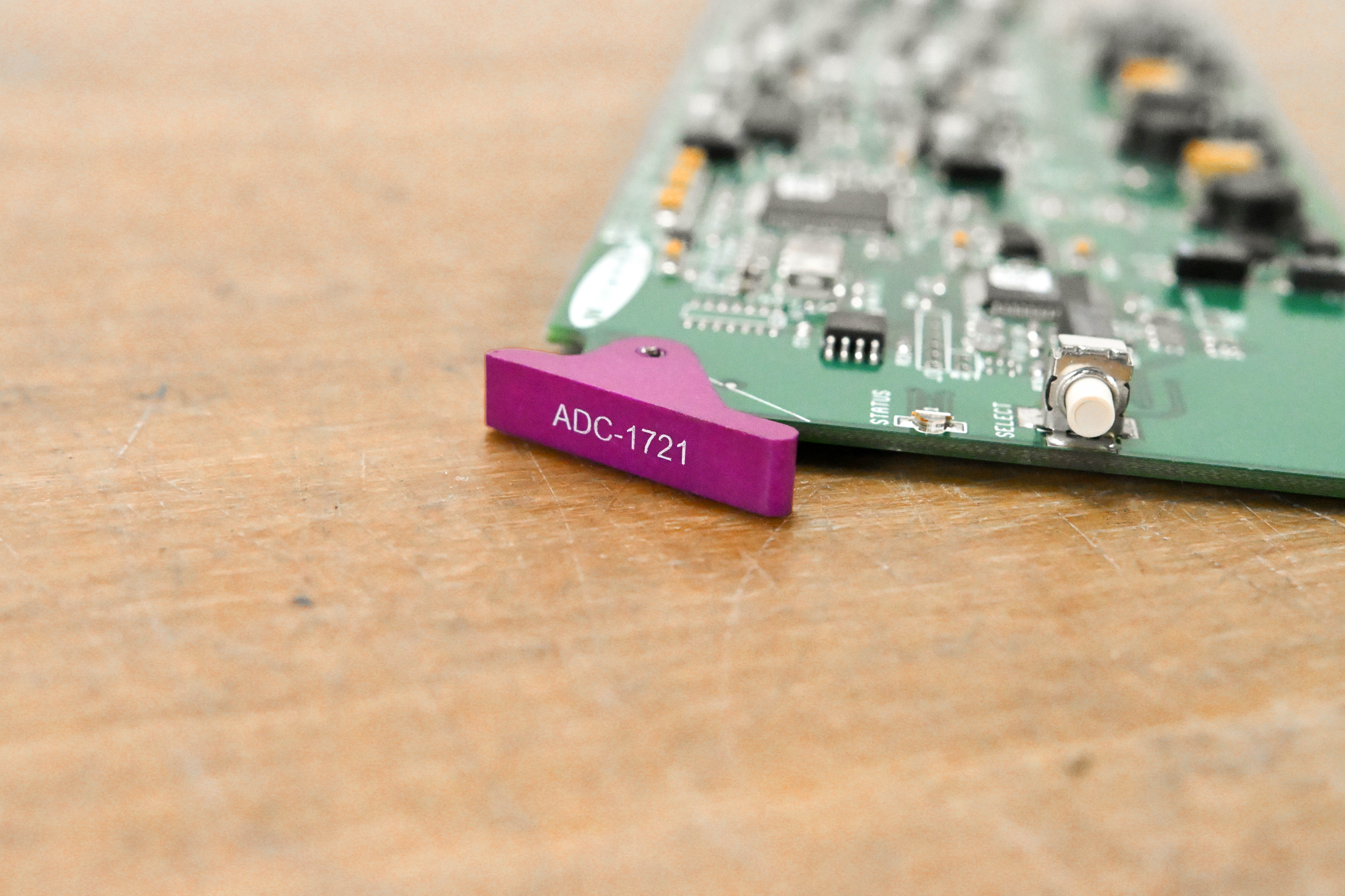 Miranda ADC-1721 Dual Analog Audio to AES Converter