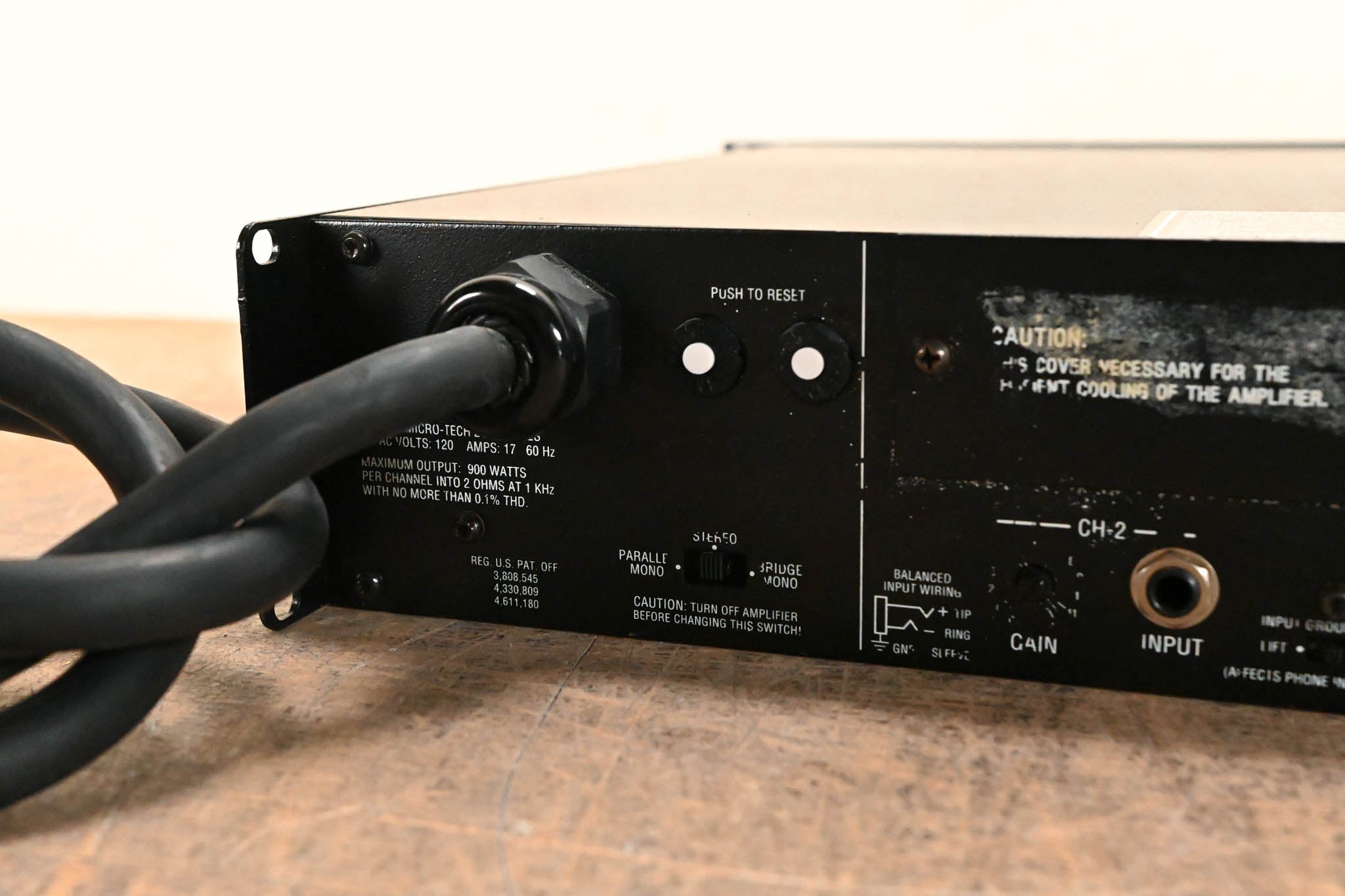 Crown Micro-Tech 2400 2-Channel Power Amplifier