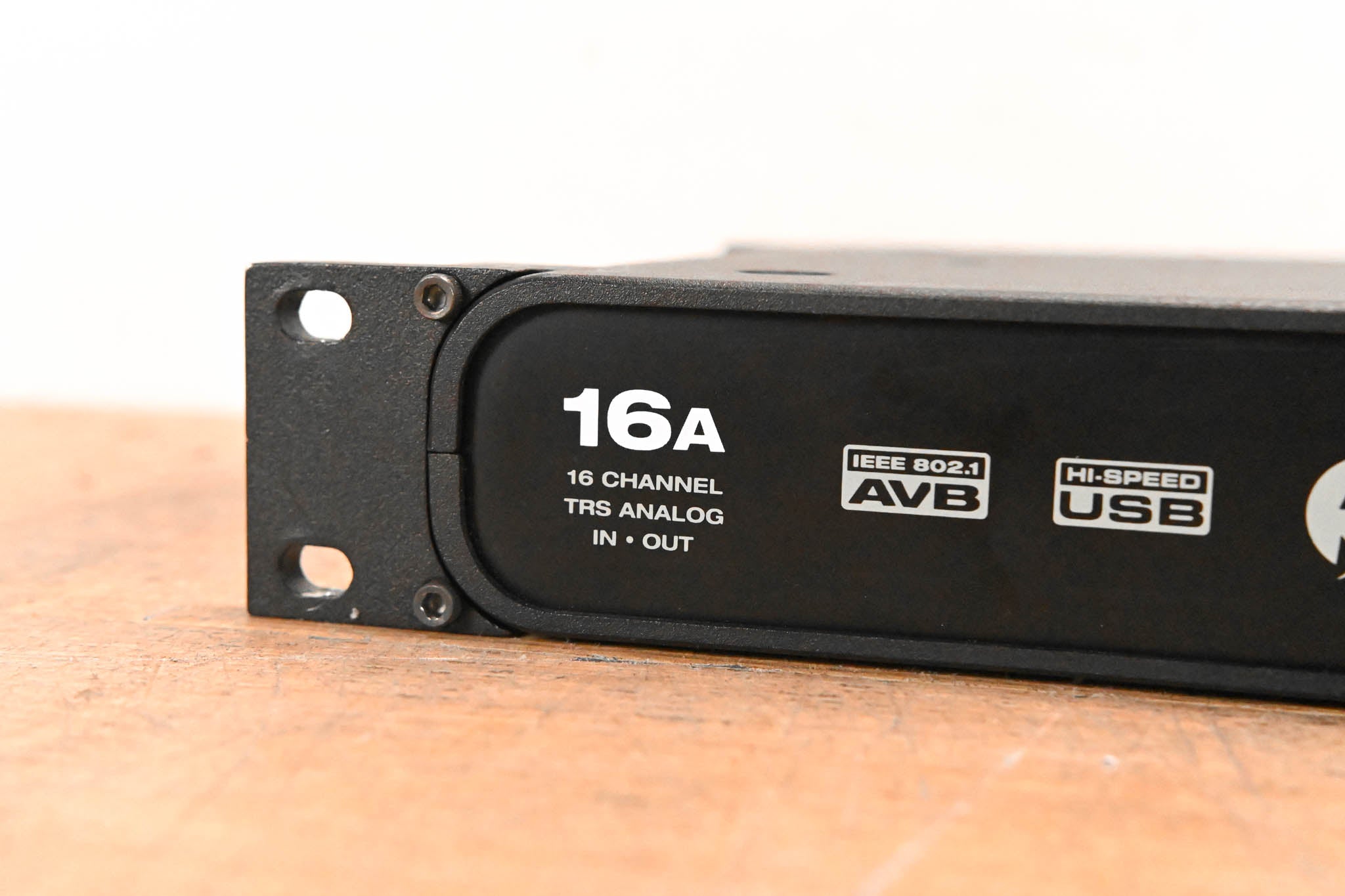 MOTU 16A 32x32 Thunderbolt / USB 2.0 Audio Interface with AVB