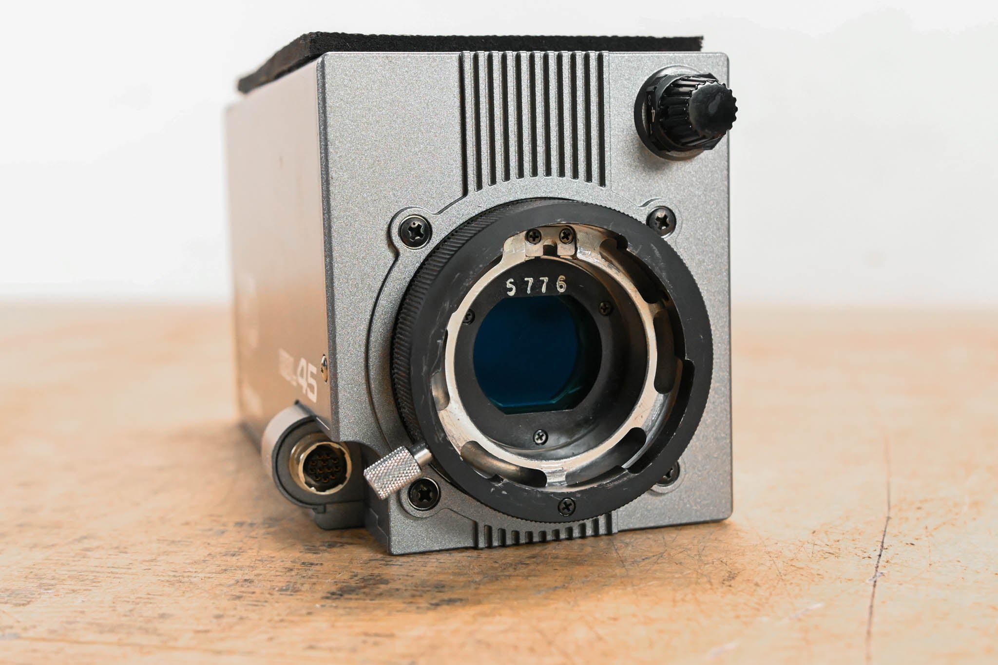 Ikegami HDL-45i 3CCD Multi-Purpose HDTV Camera CG01PXJ