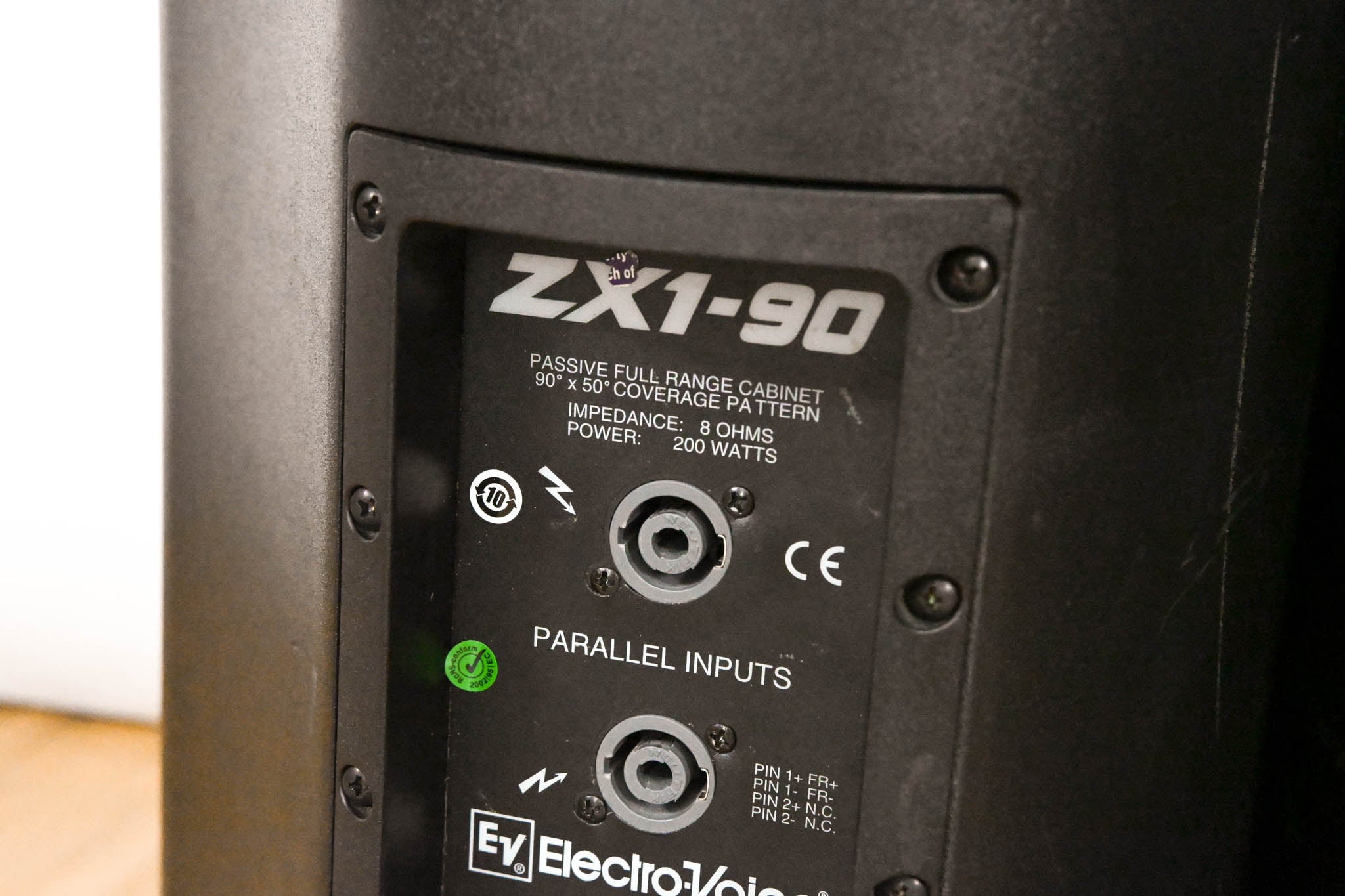 Electro-Voice (EV) ZX1-90 8-inch Two-Way Passive Loudspeaker (PAIR)