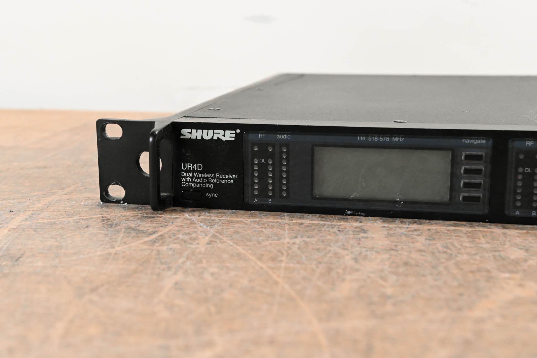 Shure UR4D Dual Wireless Receiver - H4 Band: 518-578 MHz