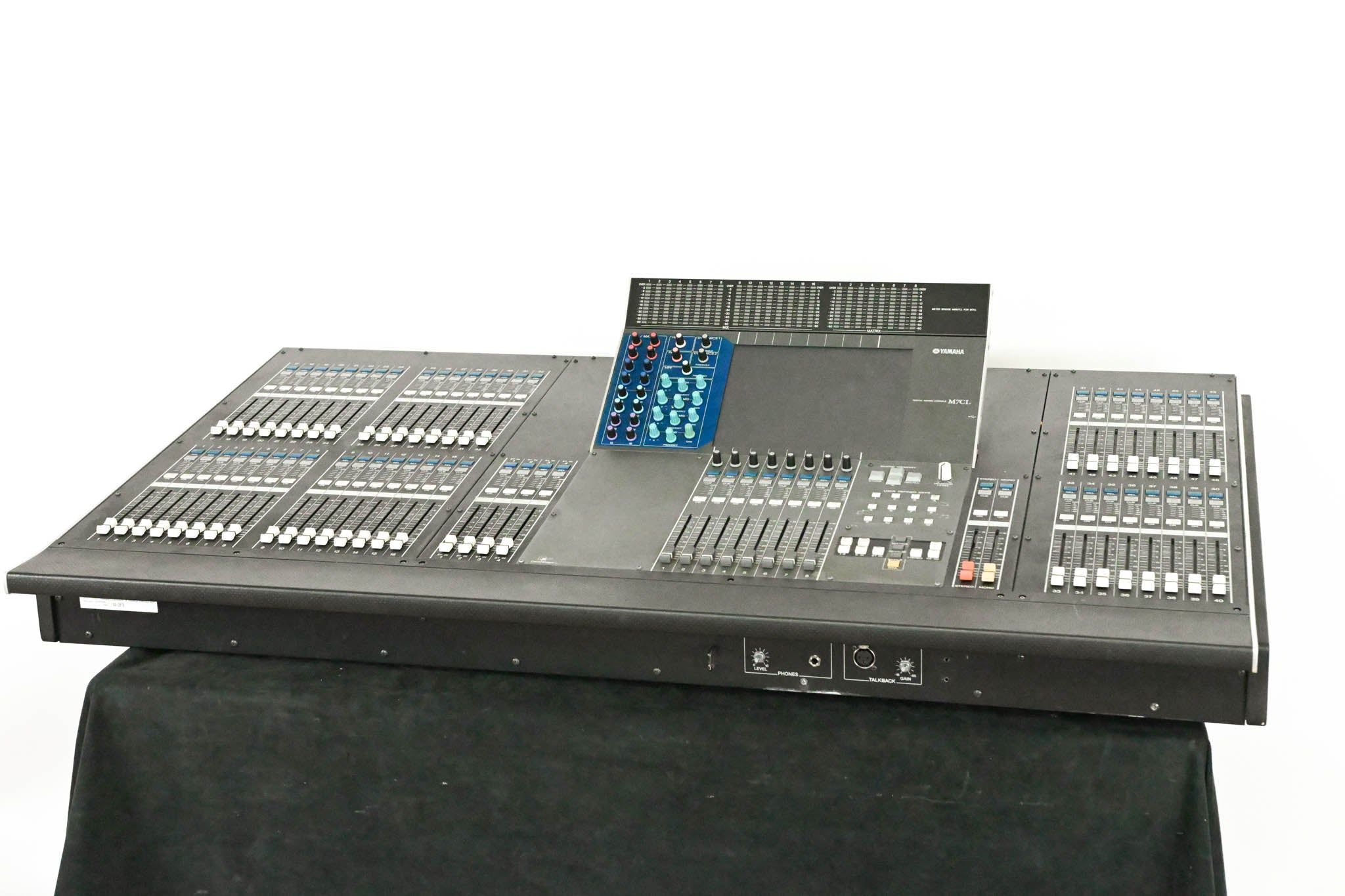 Yamaha M7CL-48ES 48-Channel EtherSound Digital Audio Mixer