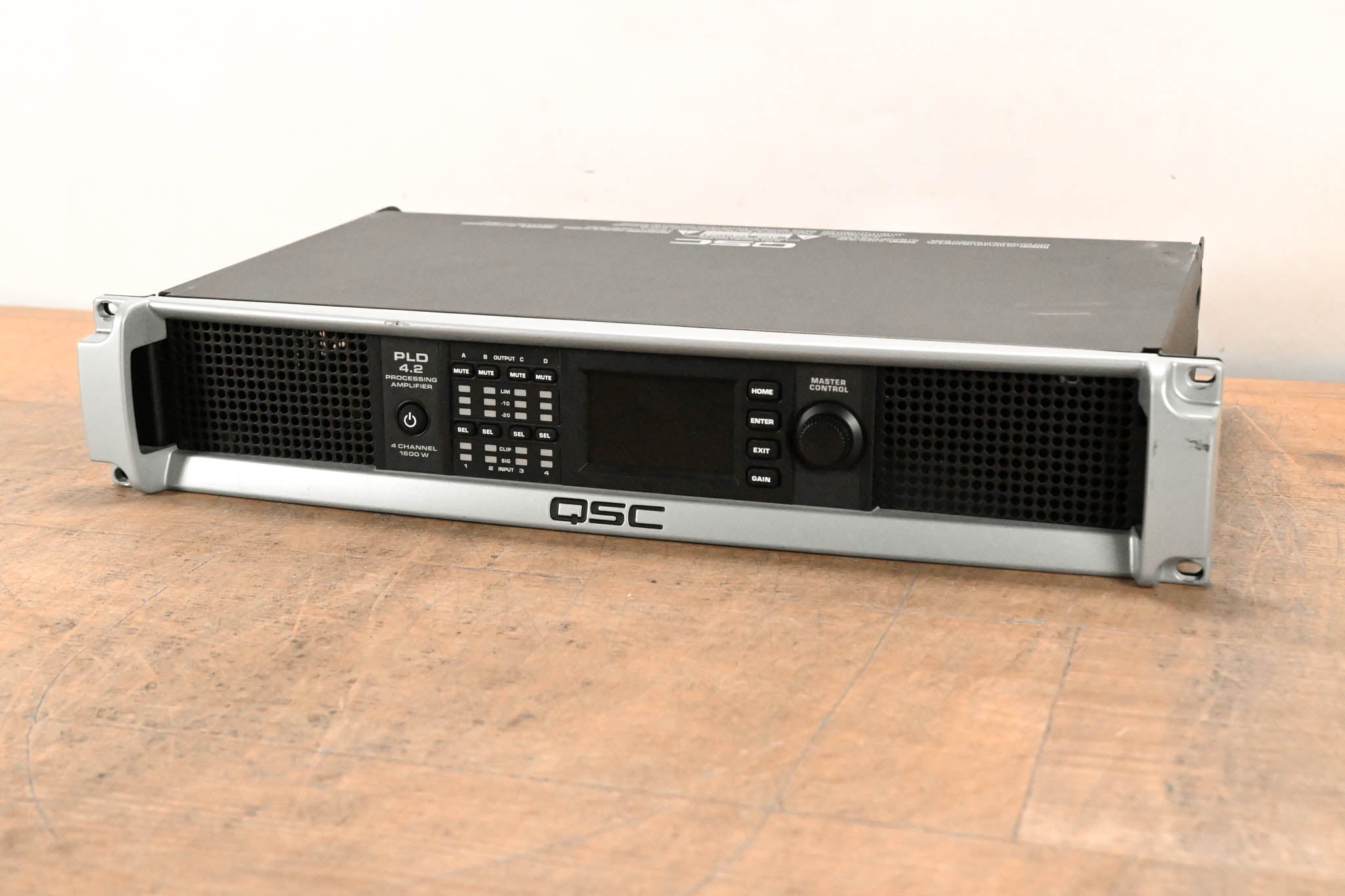 QSC PLD4.2 Four-Channel Power Amplifier with DSP CG01SUY