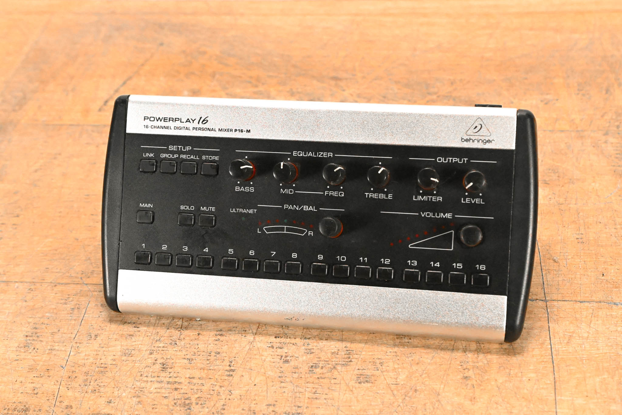 Behringer Powerplay P16-M 16-Channel Digital Personal Mixer