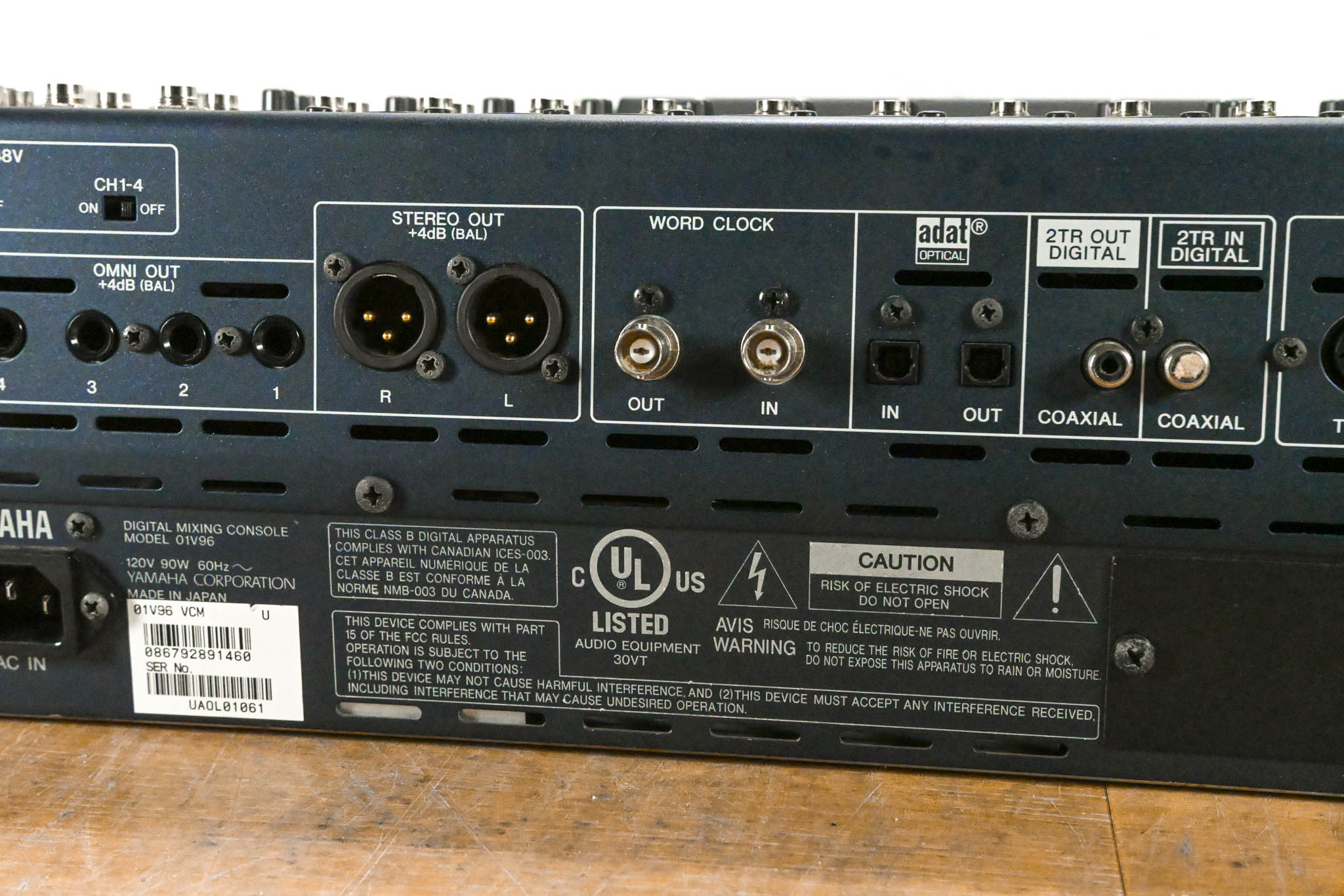 Yamaha 01V96VCM 24-Bit/96k Digital Recording Mixer