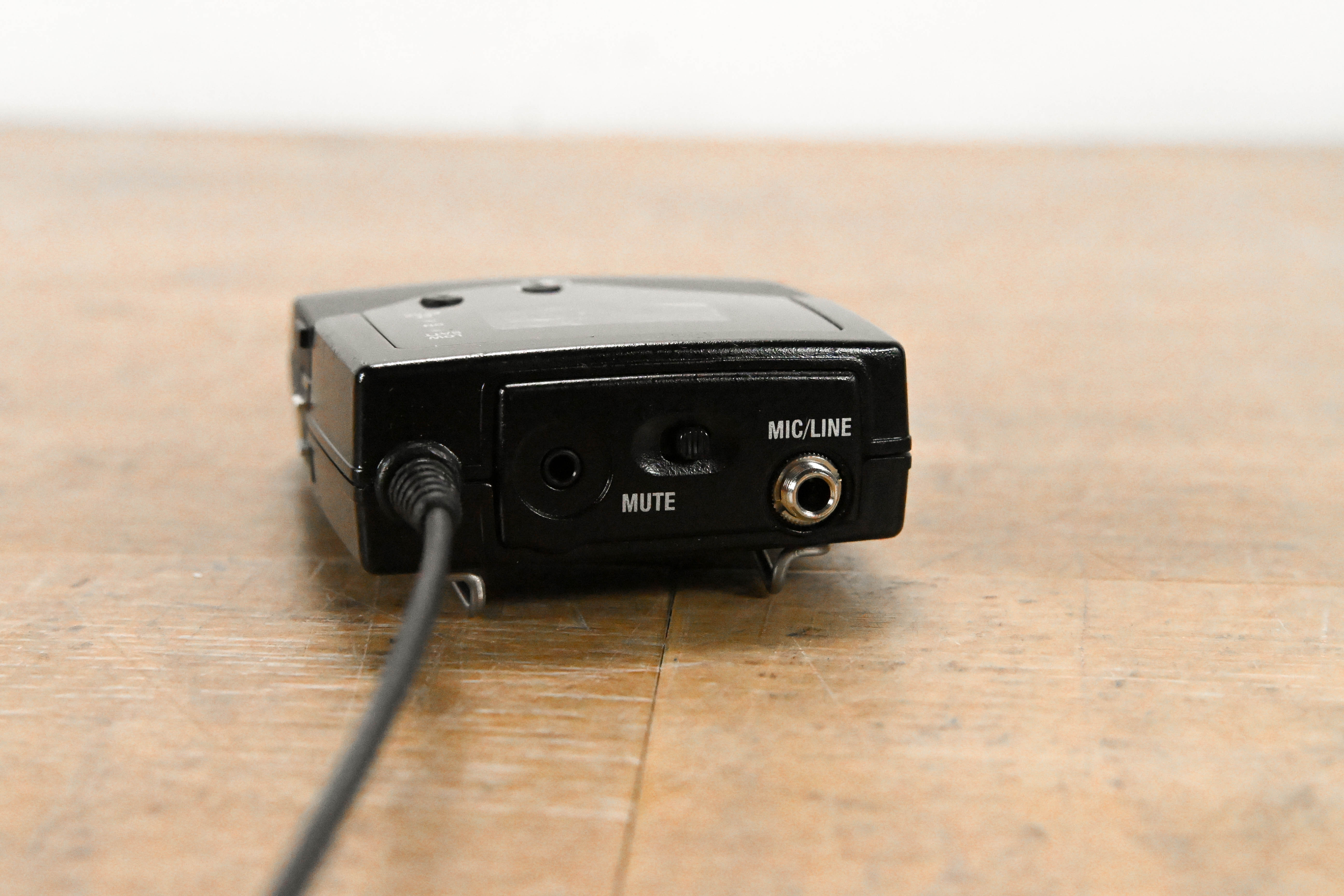 Sennheiser SK 300 G4 Wireless Bodypack Transmitter - 558-608 MHz
