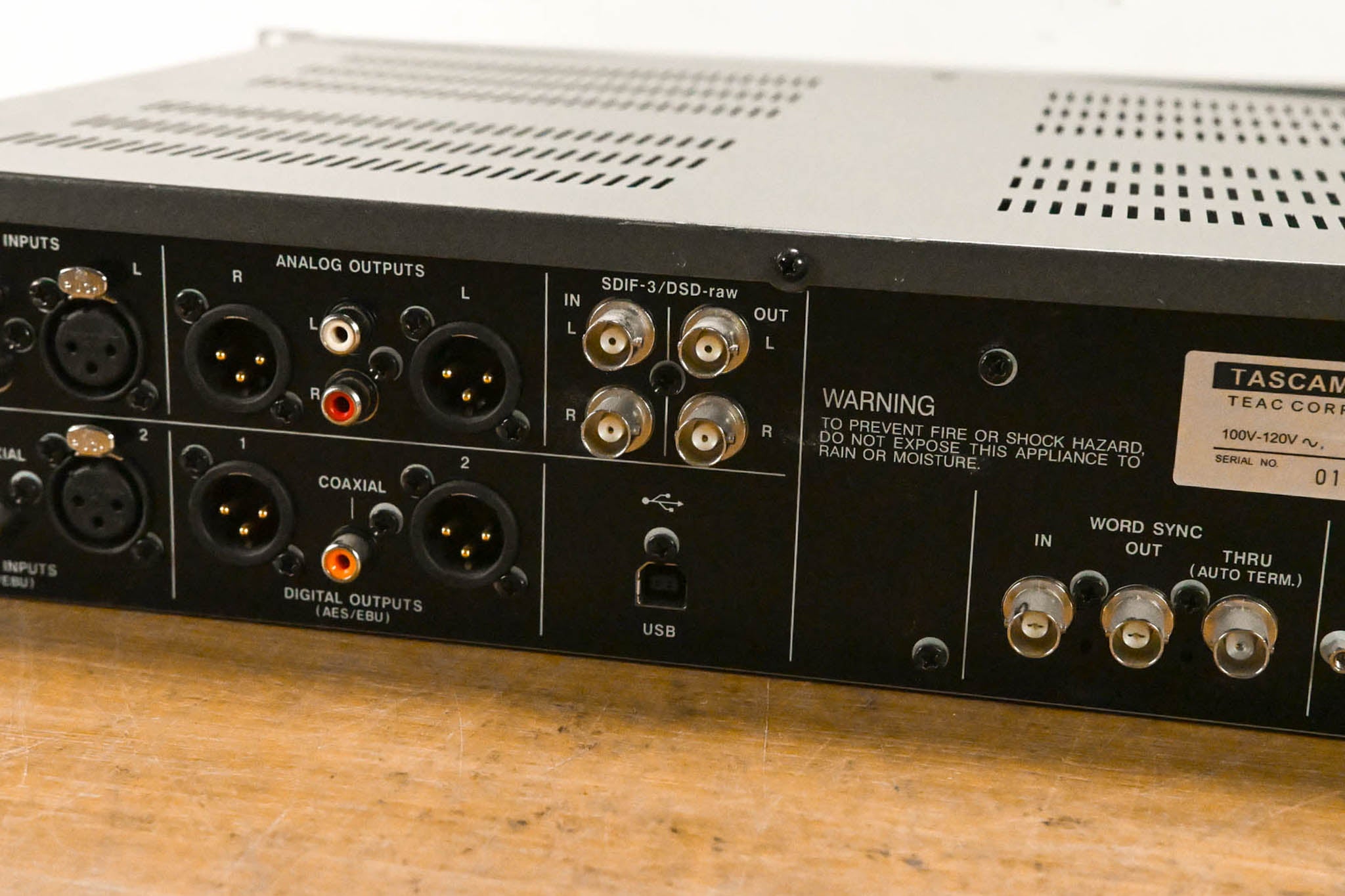 TASCAM DV-RA1000 High-Resolution DVD Master Recorder