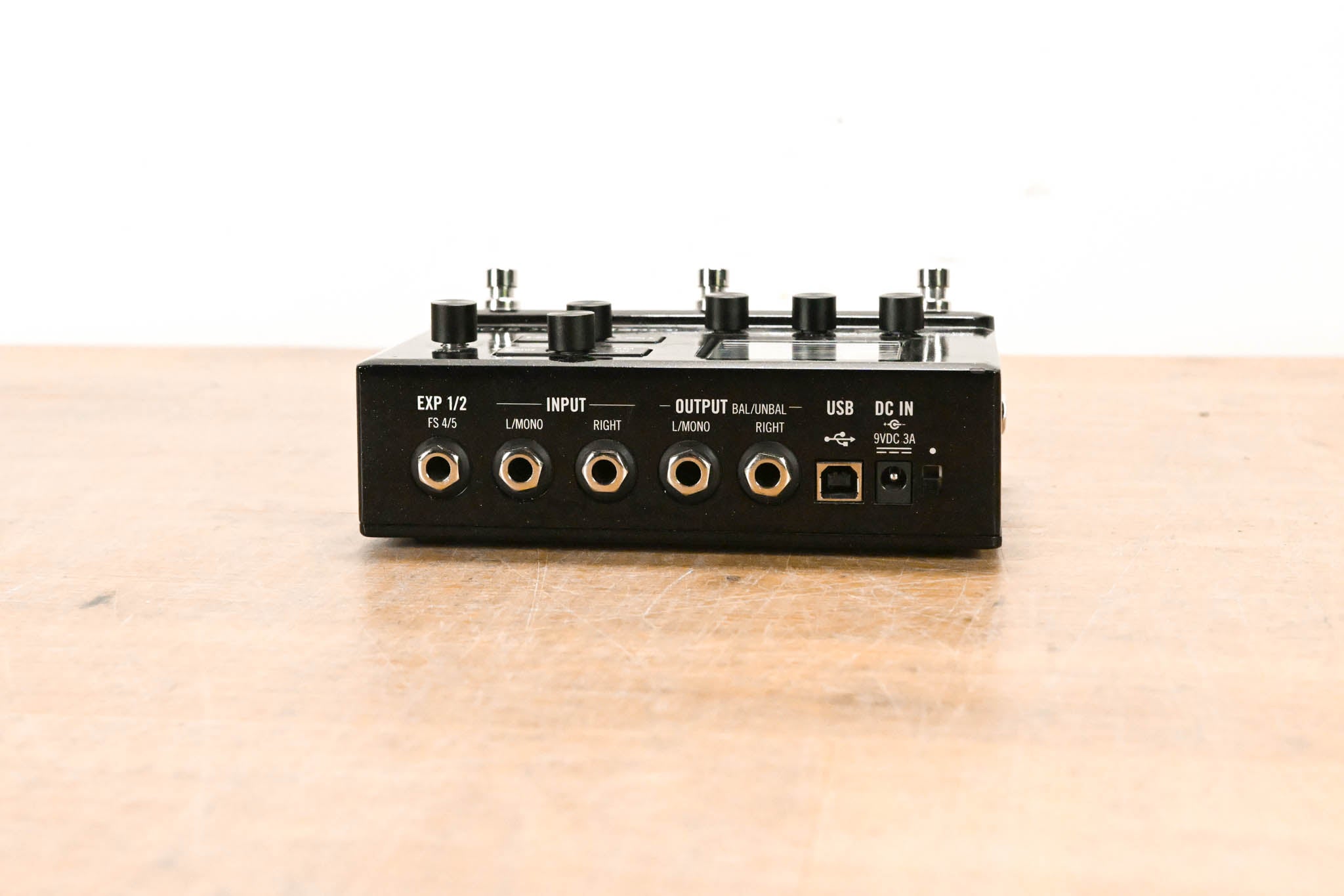 Line 6 HX Stomp Multi-Effects Guitar Processor