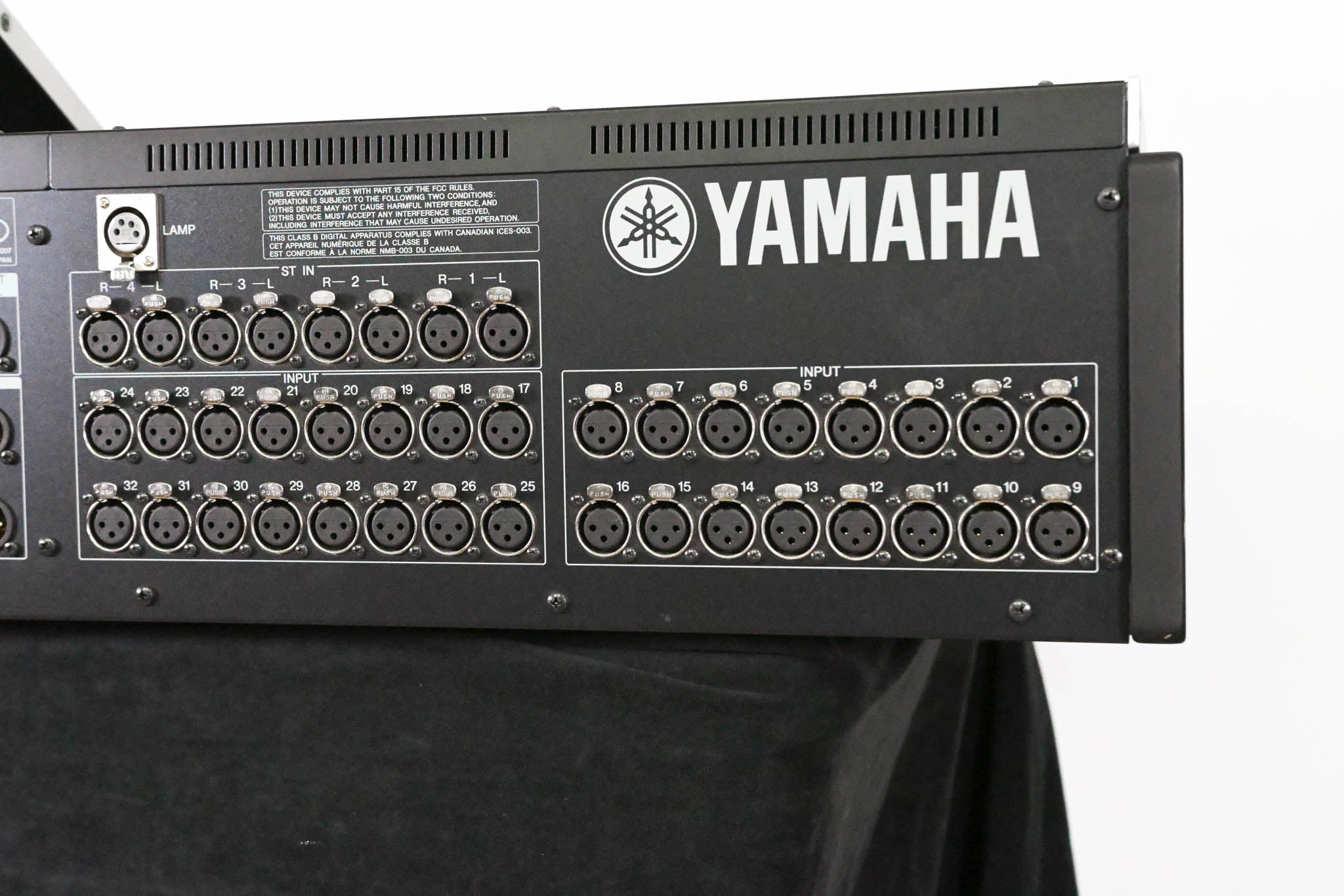 Yamaha M7CL-48 48-Channel Digital Audio Mixing Console
