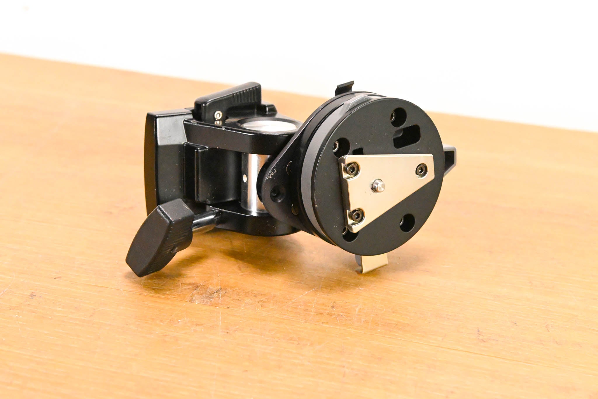 Hitachi AT-90 Studio Viewfinder Mount