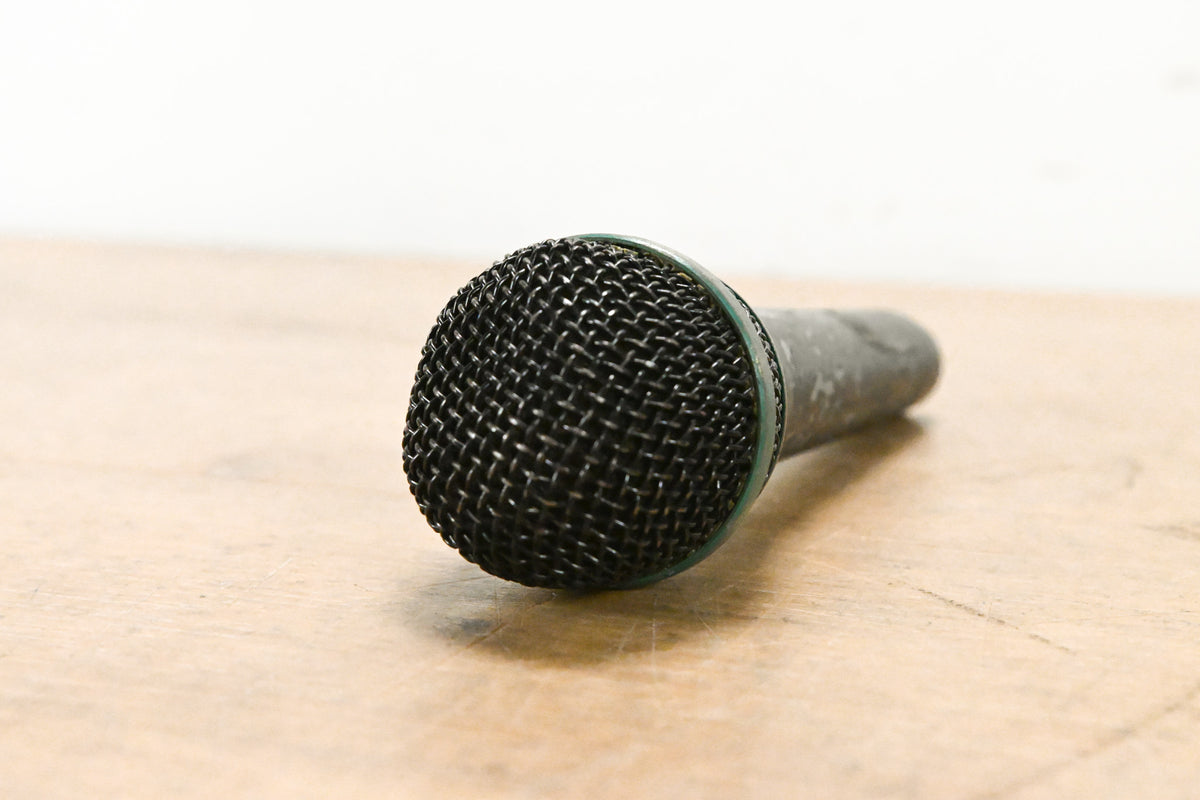 AKG D880 Dynamic Microphone