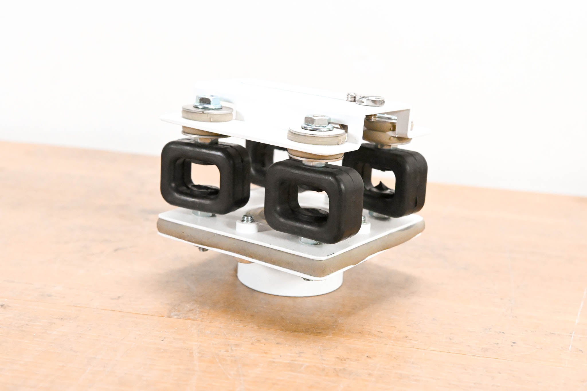 Nigel B Design NB UIM-MCA-W Anti-Vibration Multi-Camera Adapter, White