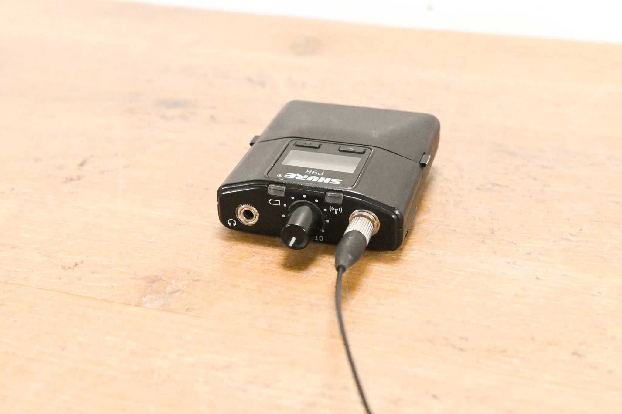 Shure PSM 900 Wireless IEM System L6 Band: 656-692 MHz (NO POWER SUPPLY)